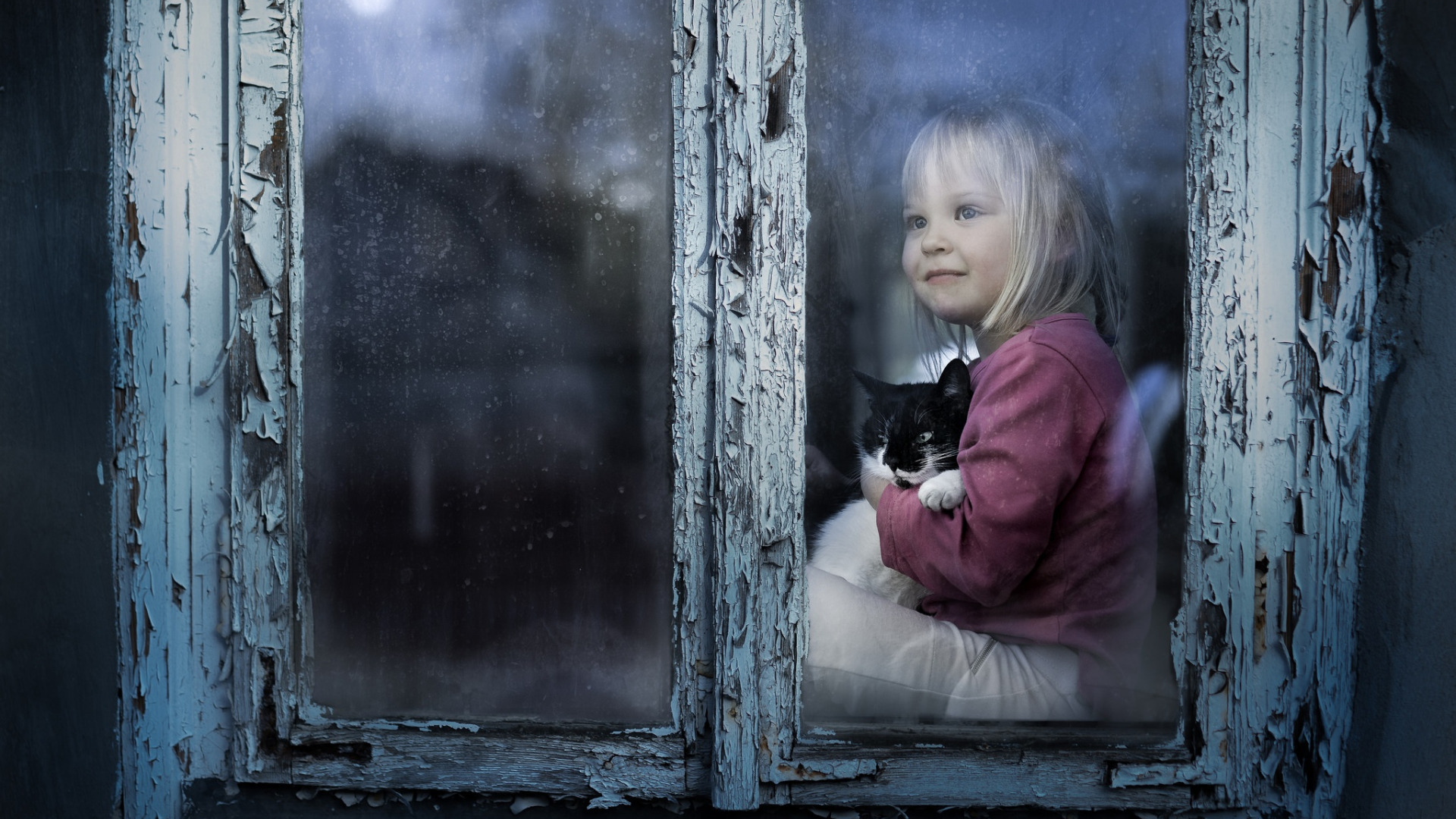 Сочинение девочка у окна. Девочка у окна. Дети ждут. Маленькая девочка у окна. Ребенок у окна зима.