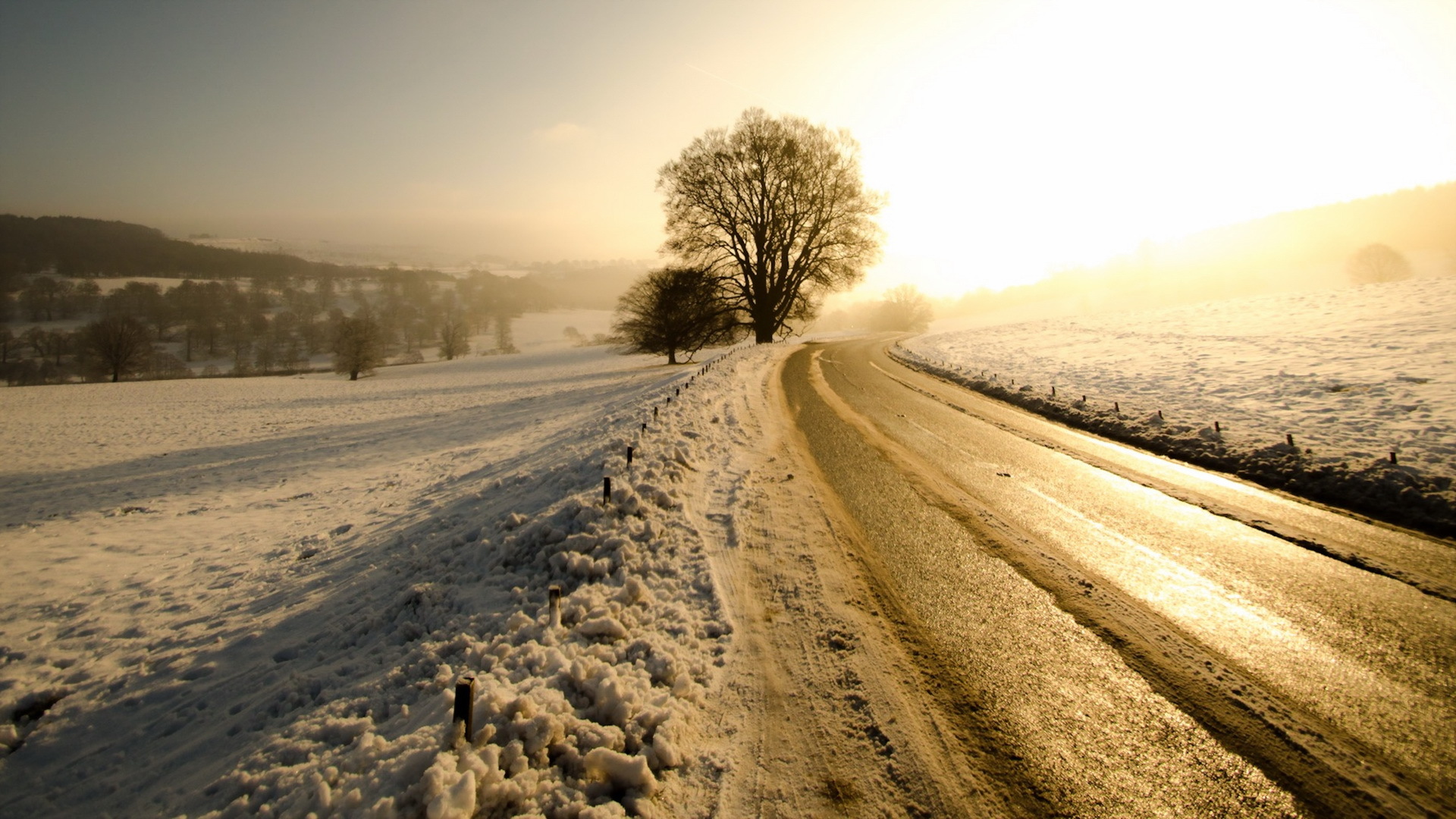 Зимнее утро дорога. Снежная дорога. Заснеженная дорога. Зима дорога. Зимняя дорога на рабочий стол.