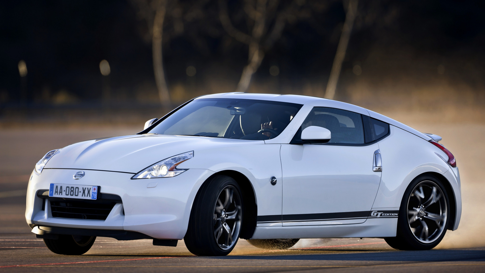 Nissan 370z White