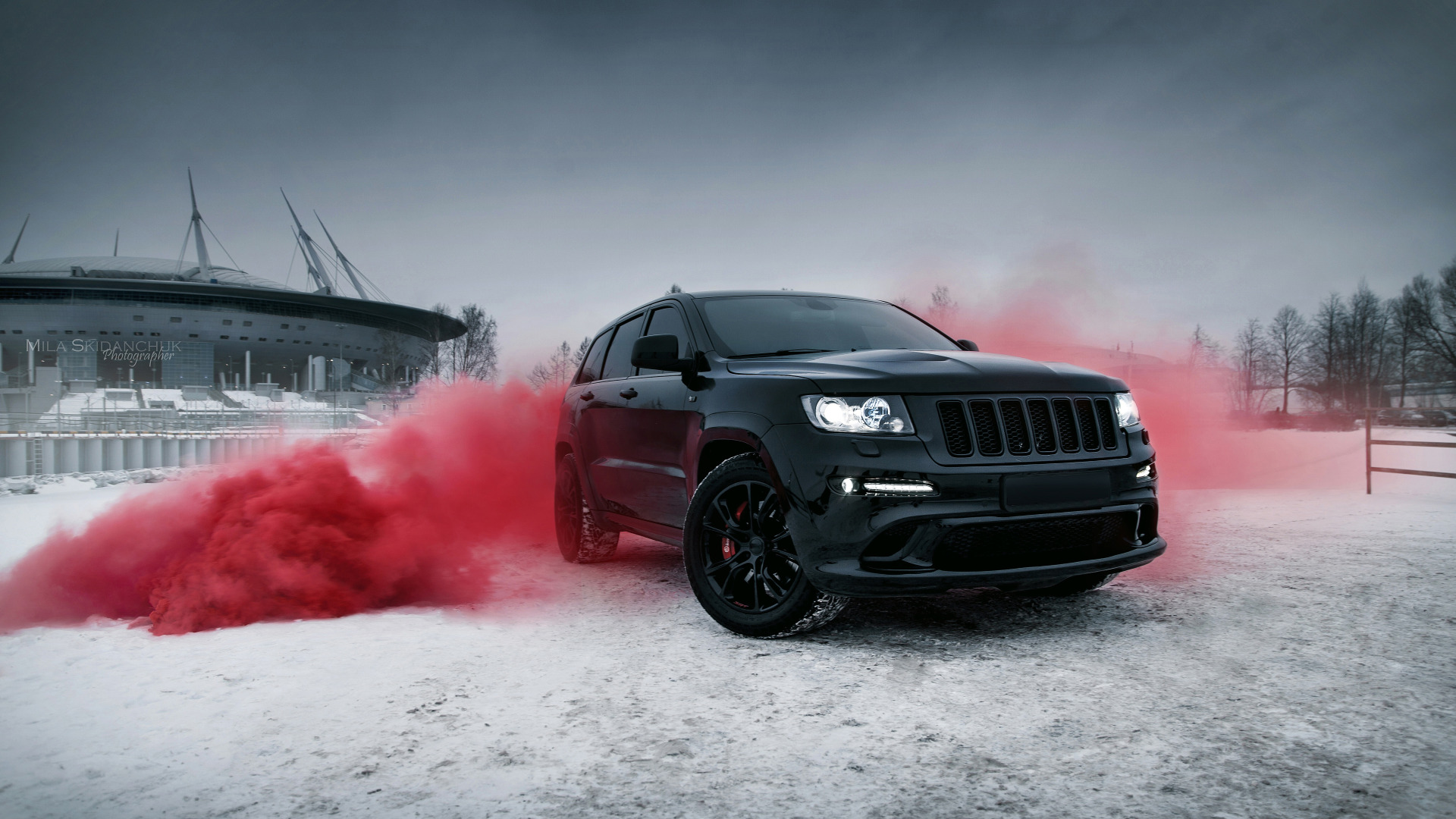 Фото на аву машины. Jeep Grand Cherokee srt Burnout. Jeep Grand Cherokee srt8 в снегу. Jeep Grand Cherokee Burnout. Дым машина.