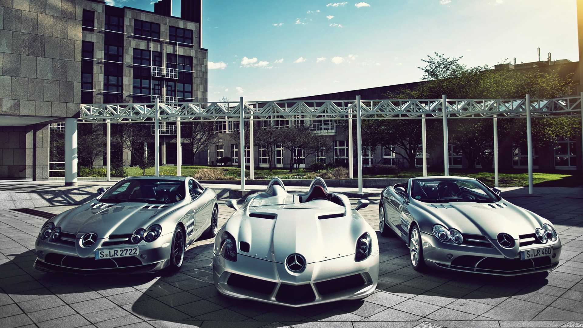 Три крутой. Mercedes Benz спорткар. Мерседес Ламборджини. Mercedes Benz SLR MCLAREN Аризона. Мерседес Бенц авентадор.