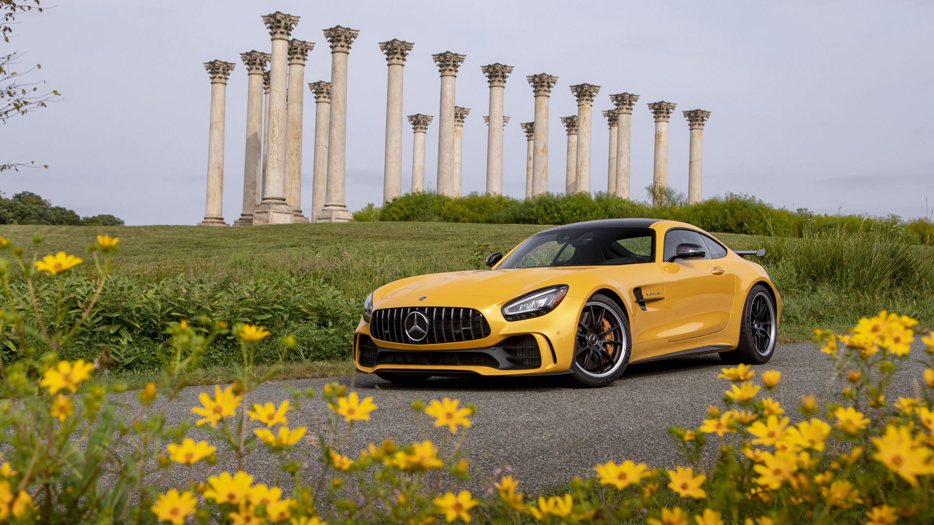 Mercedes Benz AMG 2020 super car