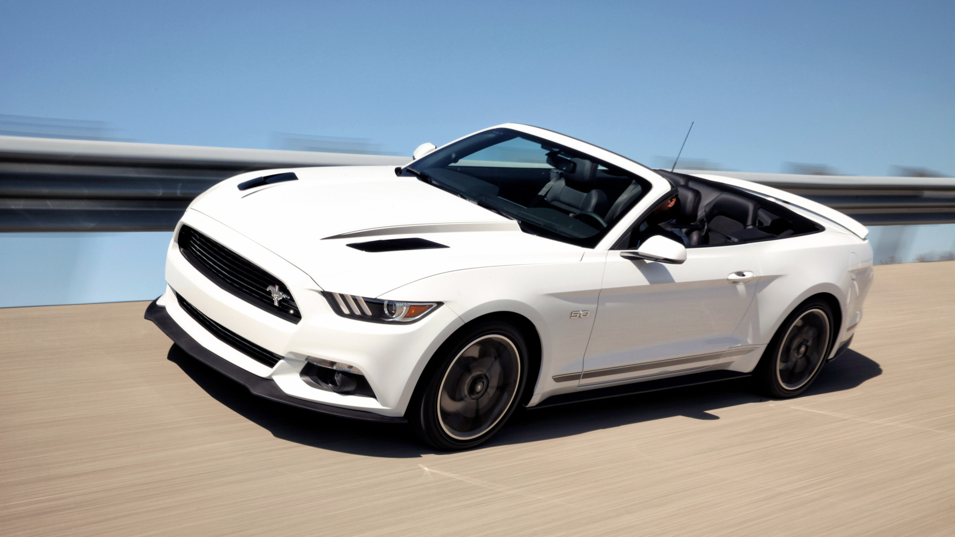 Мустанг бимка. Форд Мустанг 2016. Ford Mustang 2020 Cabriolet белый. Форд Мустанг 2016 кабриолет. Форд Мустанг 2015 белый.