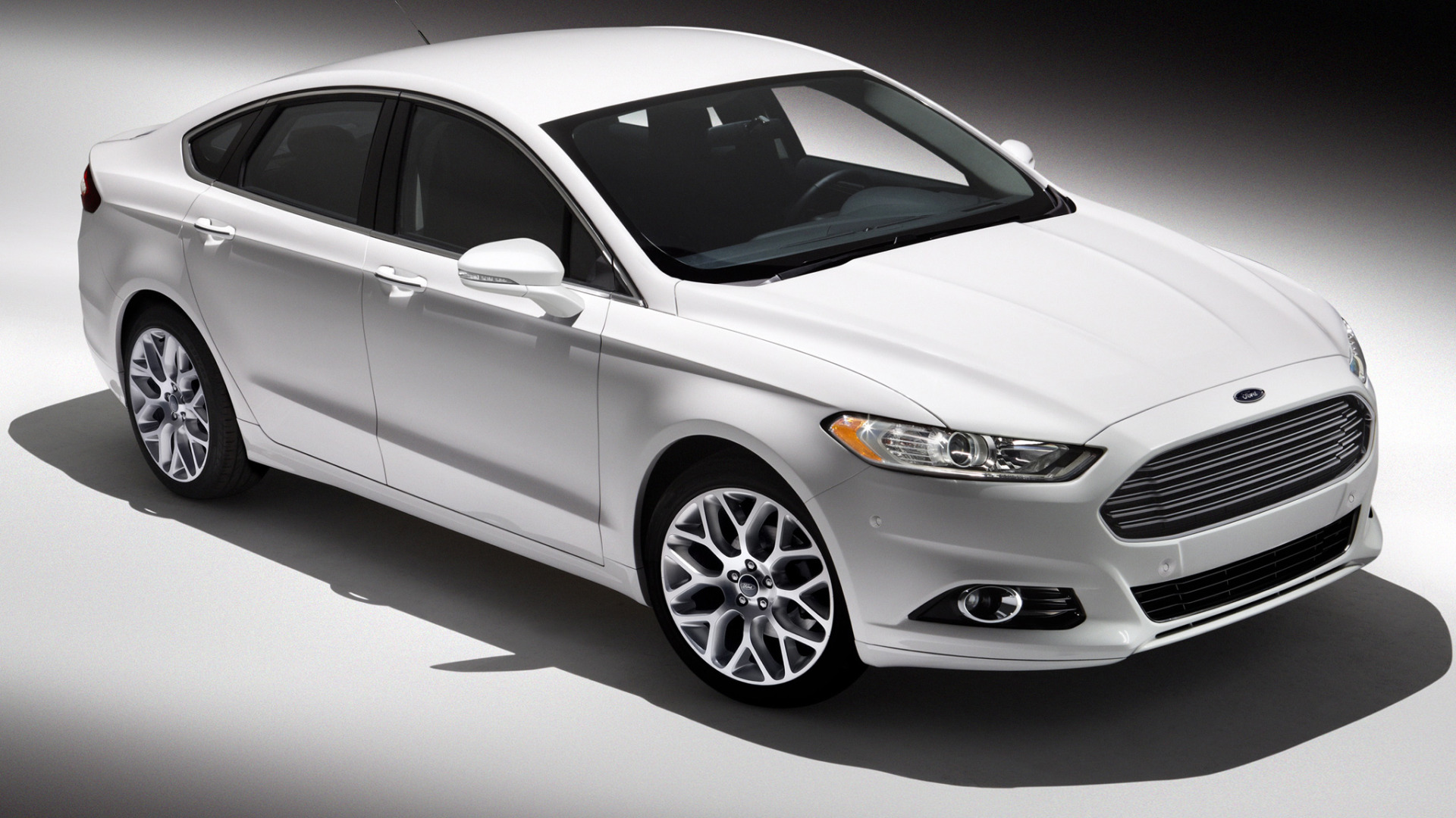 Ford Fusion Wallpaper 2010