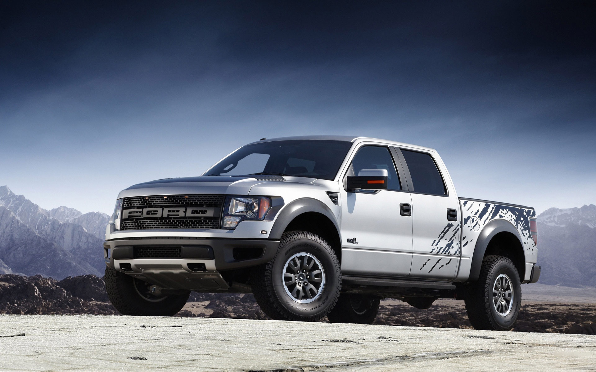 Скачать обои фото, тачки, ford, raptor, джипы, раздел машины в разрешении  1920x1200