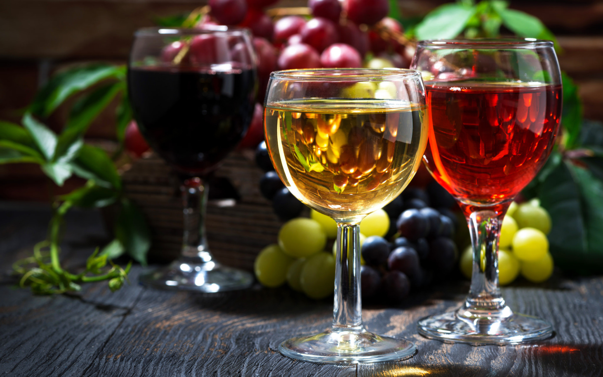 Бокал про вино. Бокал вина. Бокал с вином. Красивые бокалы для вина. Красивое вино.
