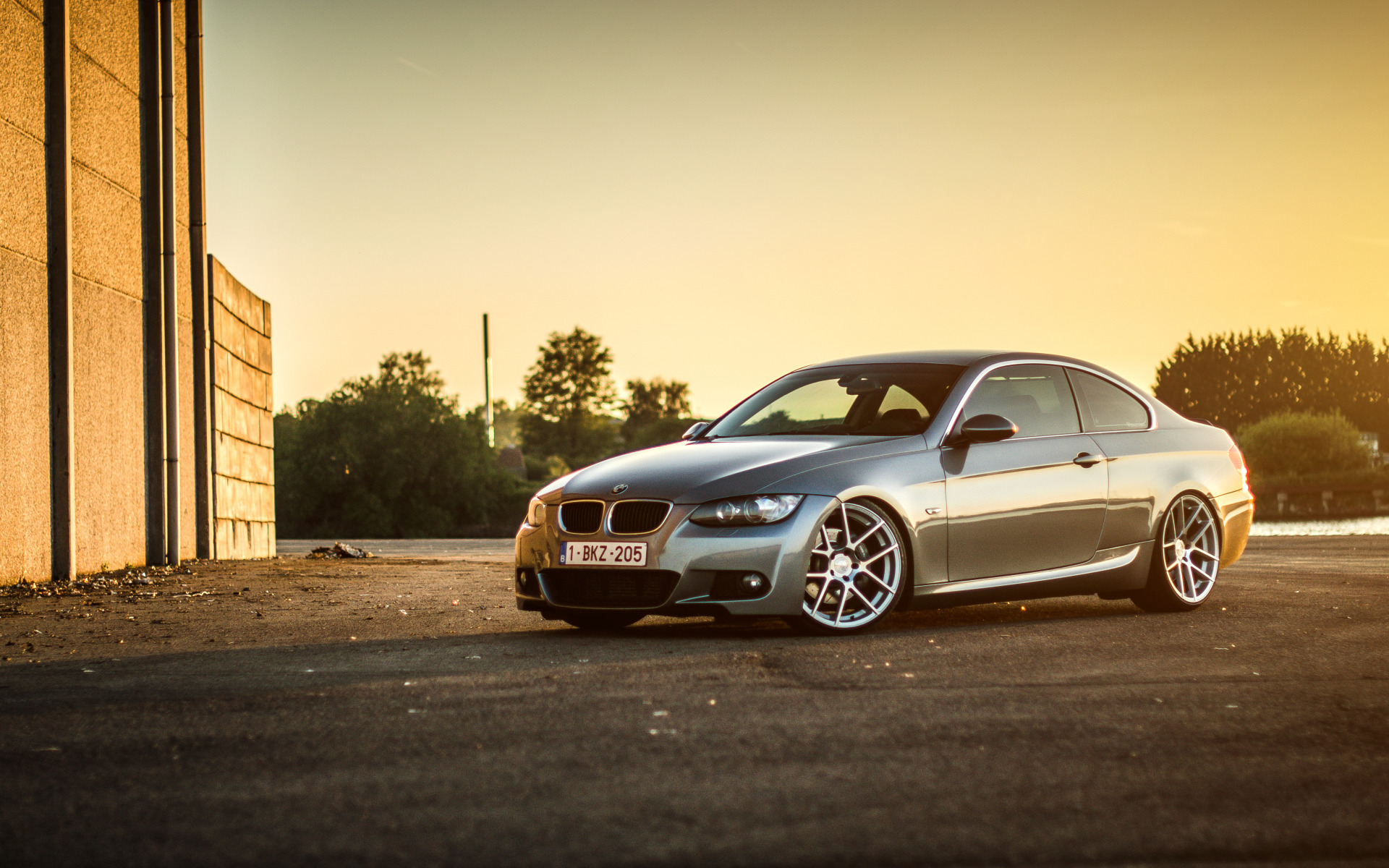 BMW e92 1600x900