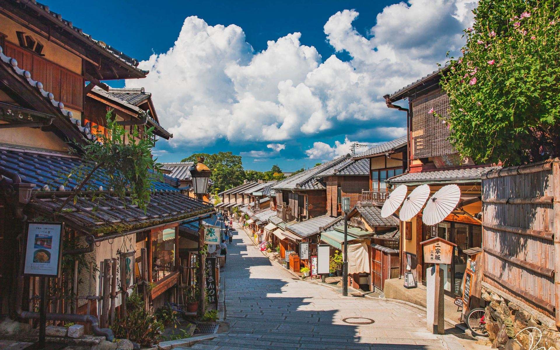 Japan neighbour. Киото (город в Японии). Киото Япония улочки. Японские улицы Киото. Киото старый город.