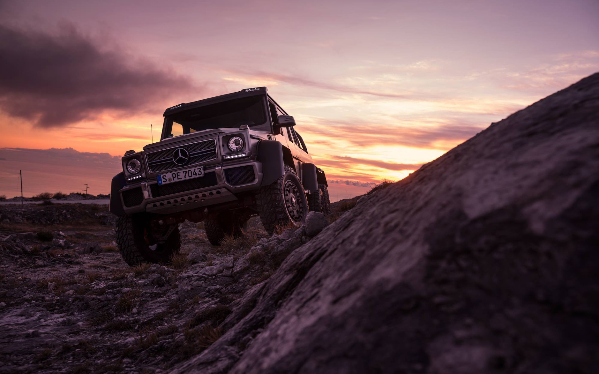 Mercedes Benz g63 6x6