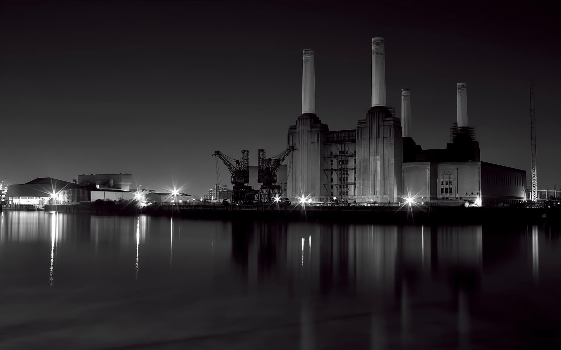 Черно аэс. Pink Floyd электростанция. Электростанция черная белая. Электростанция ночью. Тёмная электростанция.