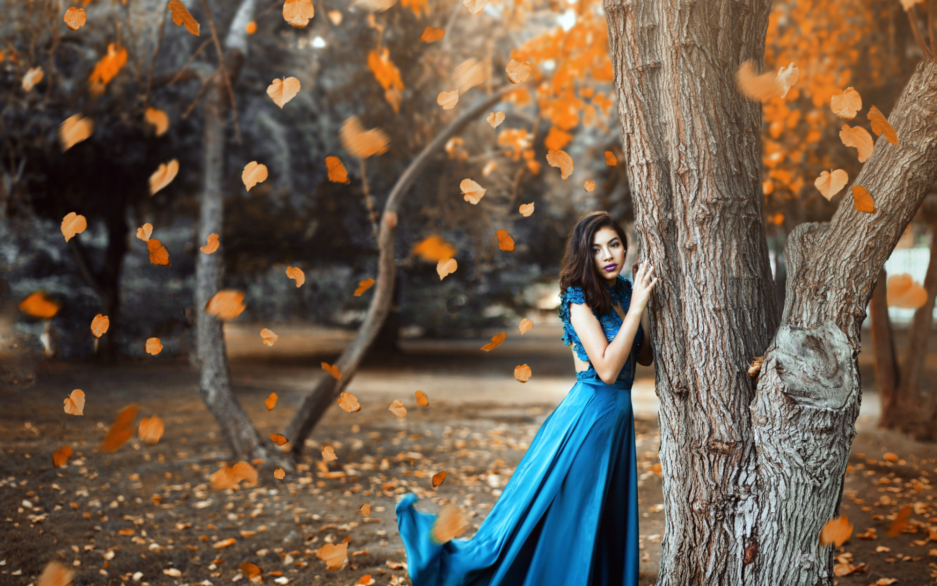 Осеннее синее платье