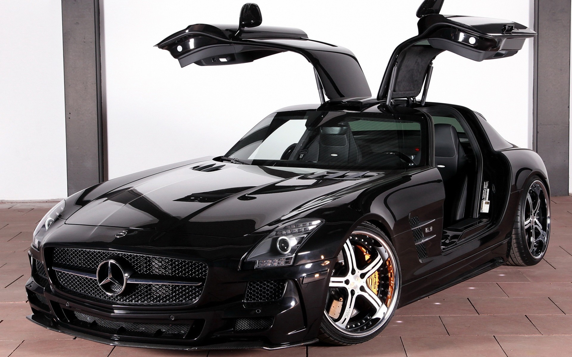 Mercedes-Benz-SLS-AMG