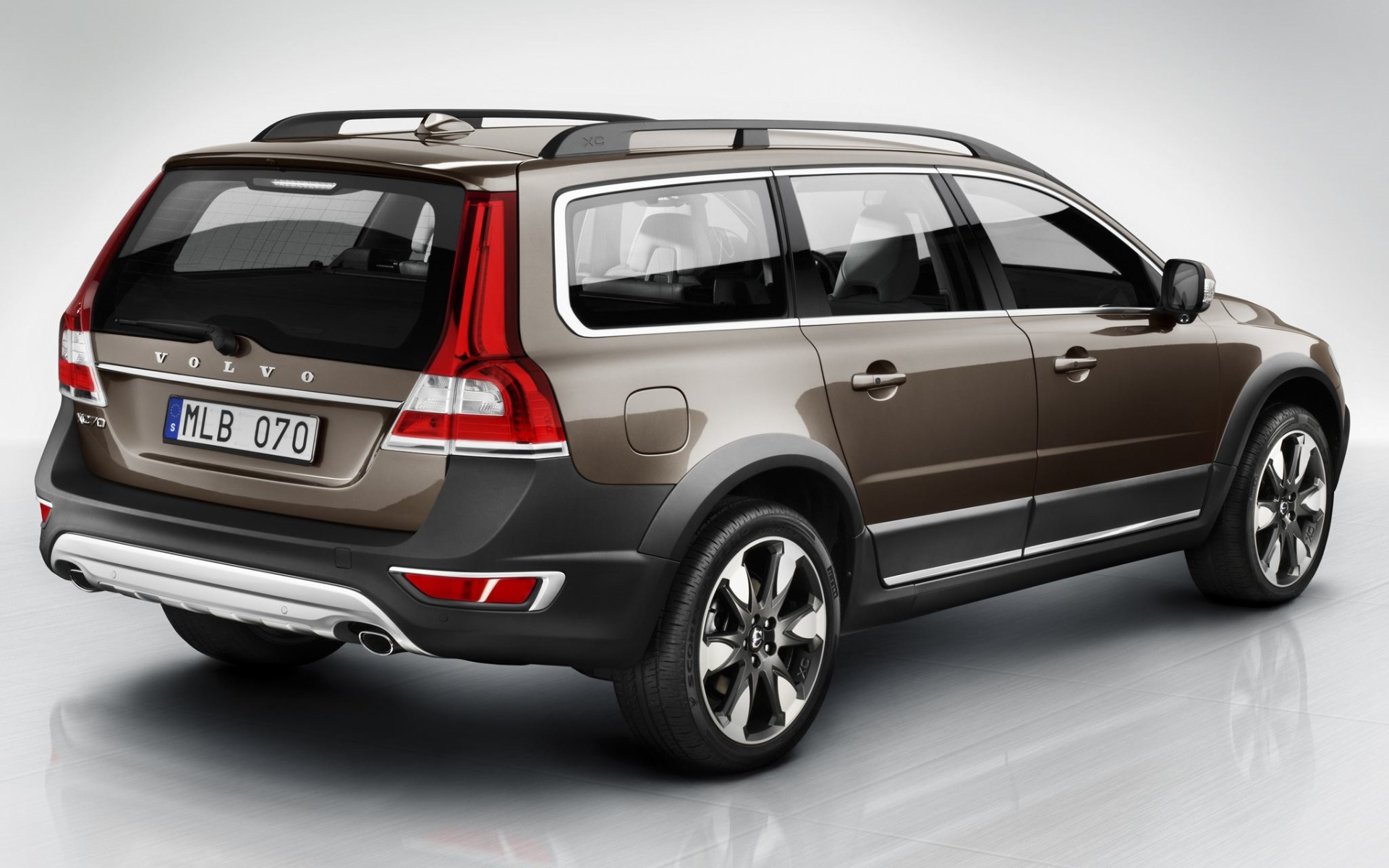 volvo xc70 1