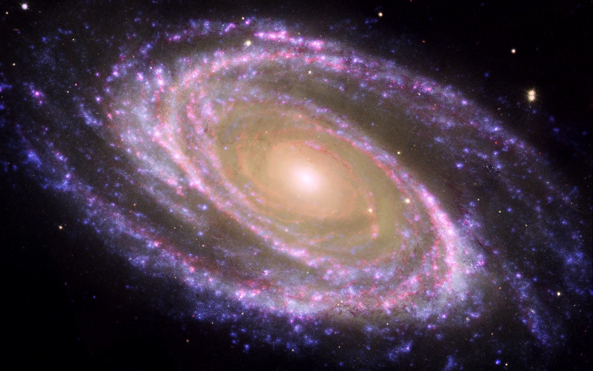 Мир по другому кажется. Spiral Galaxy m81. Спираль Галактики Млечный путь. Галактика Млечный путь телескоп Хаббл. Галактика Боде м81.