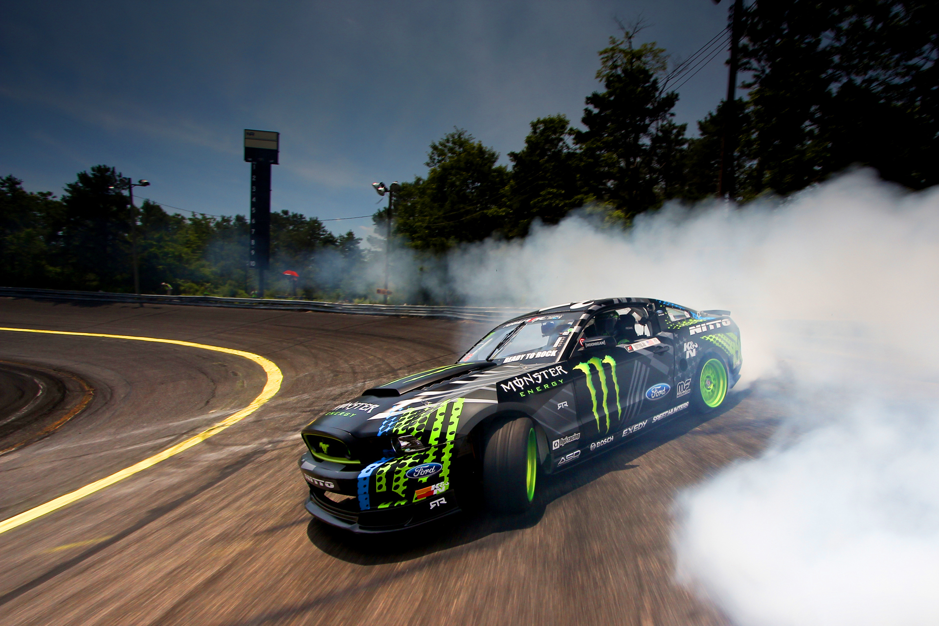 Ford Mustang gt Monster Energy