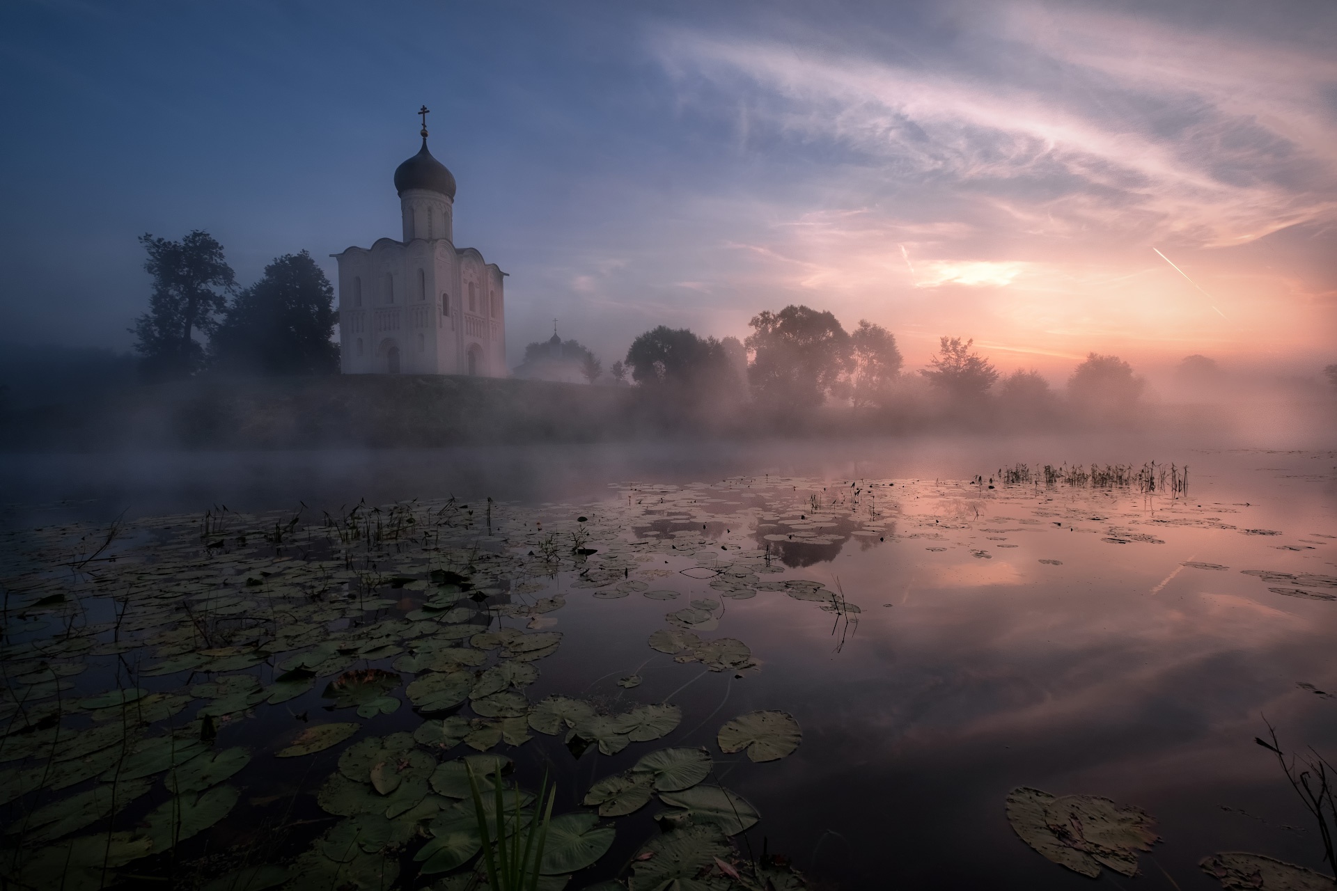 Храм В Тумане Фото Картинки Красивые