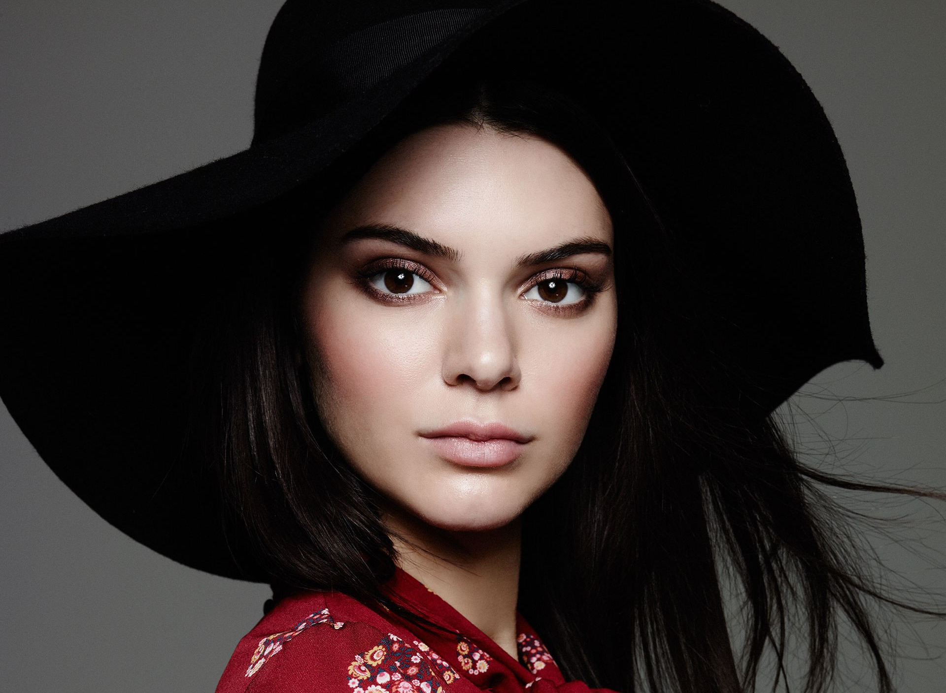 Kendall jenner. Кендалл Дженнер. Kendall Jenner портрет. Кендалл Дженнер обои. Kendall Jenner portrait.