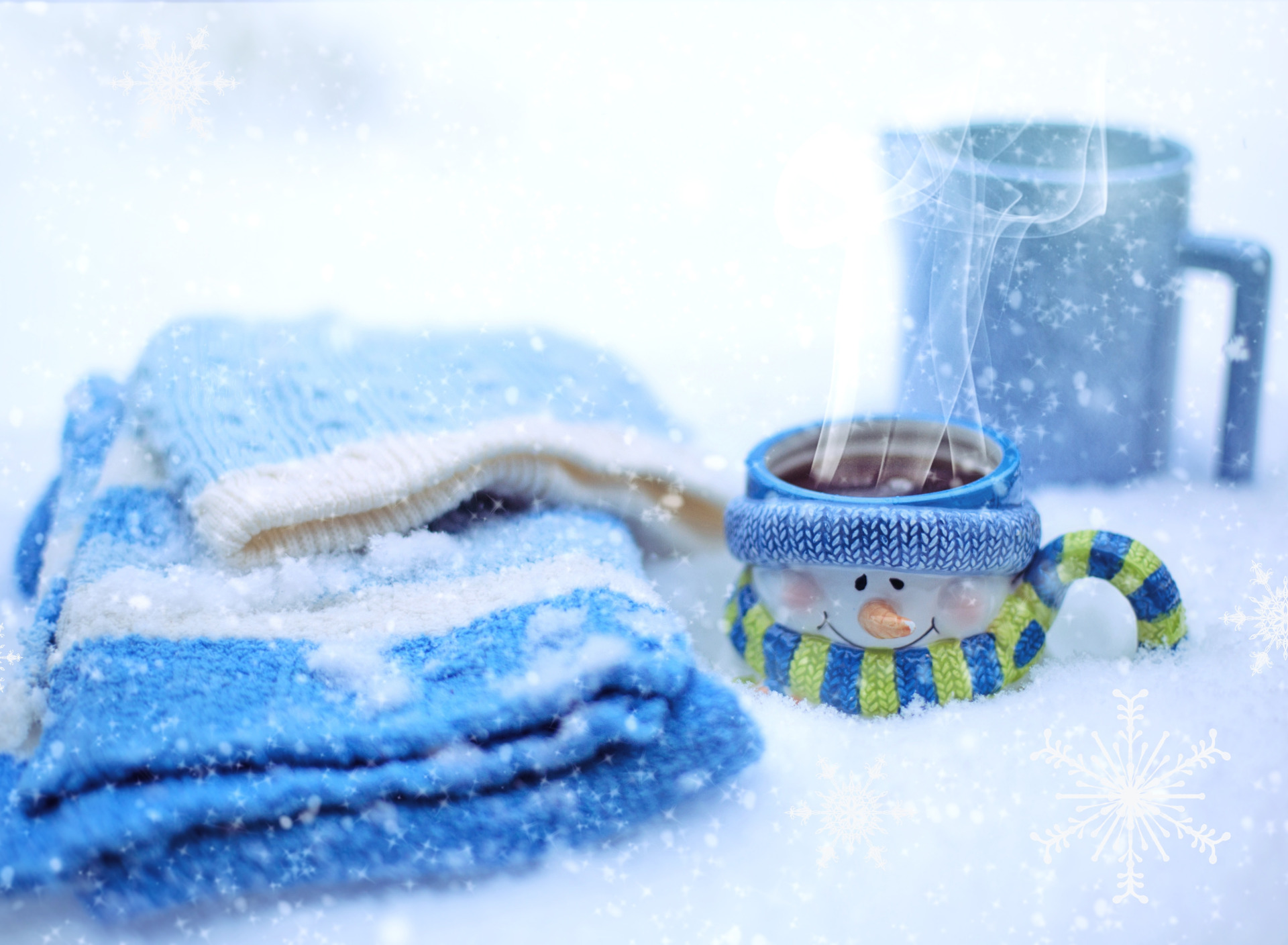 Зимний день зимняя куртка зимнее утро. Чай зимний. Чай зимой. Доброе Снежное утро. Зимнее утро.