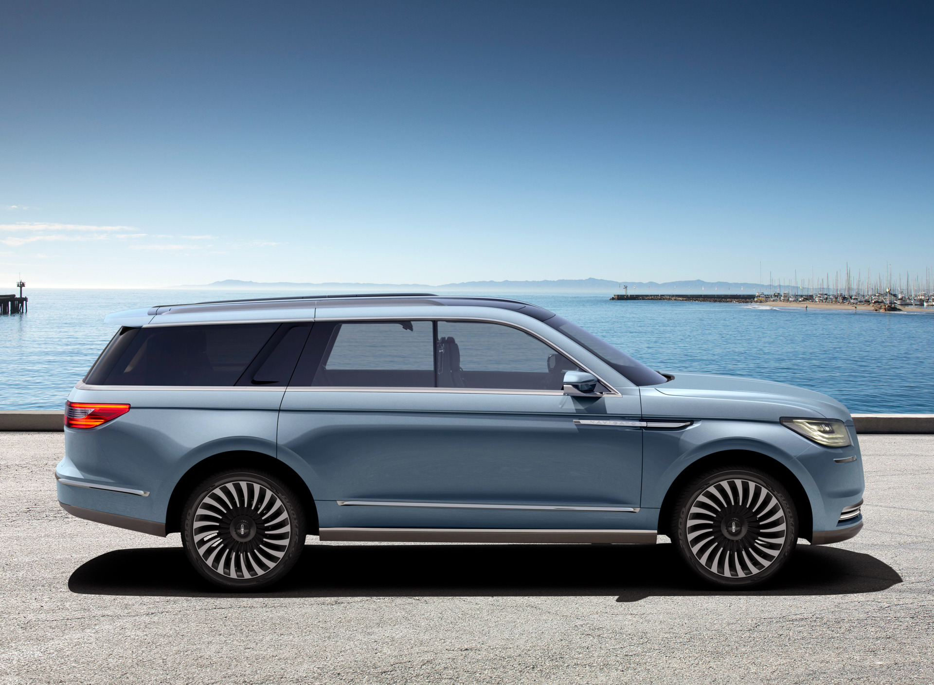 Lincoln Navigator 2016