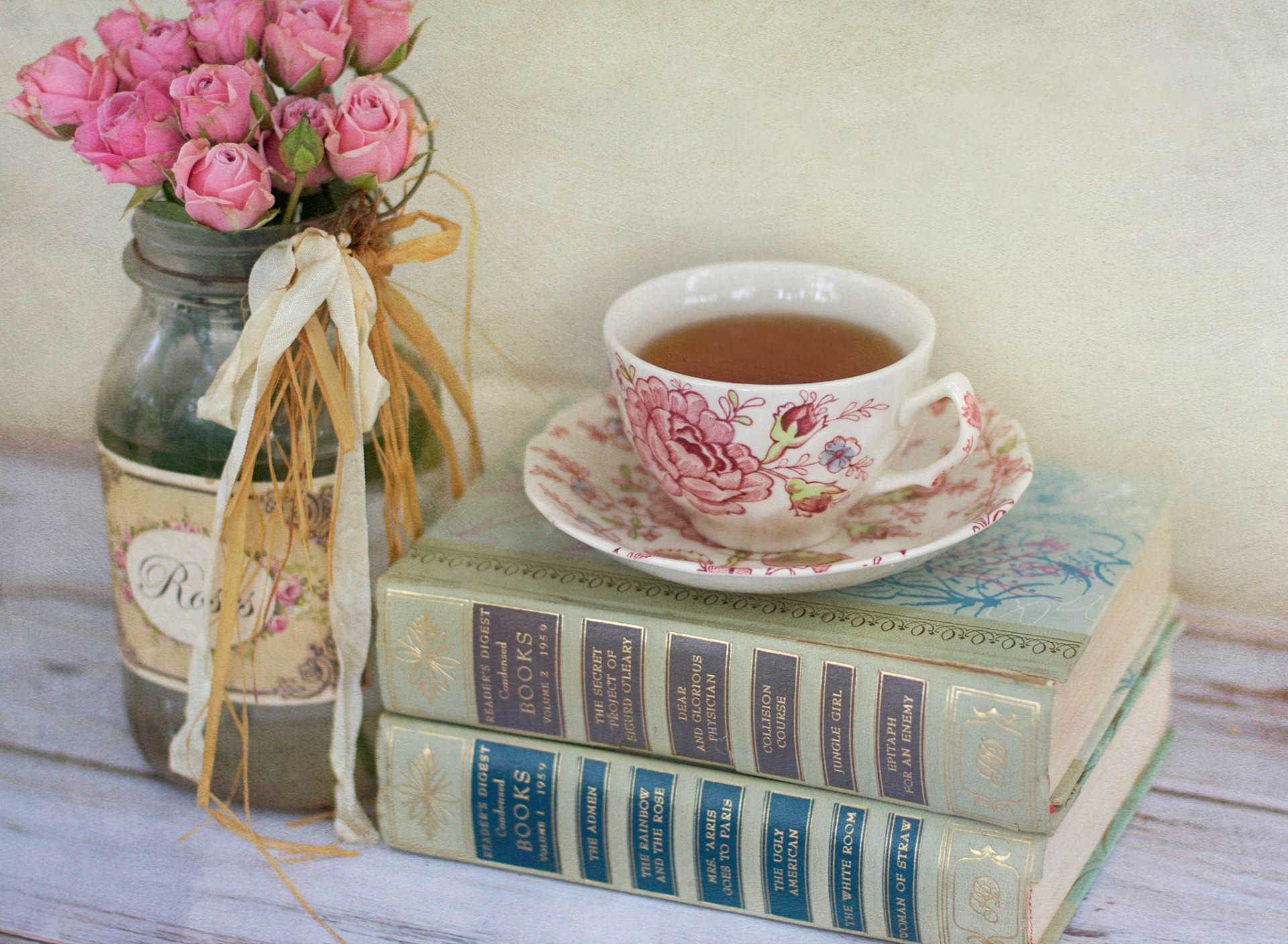 Чай с цветами. Книга "чай". Чай цветок. Уютная открытка с чашечкой чая. Песня нежная чае
