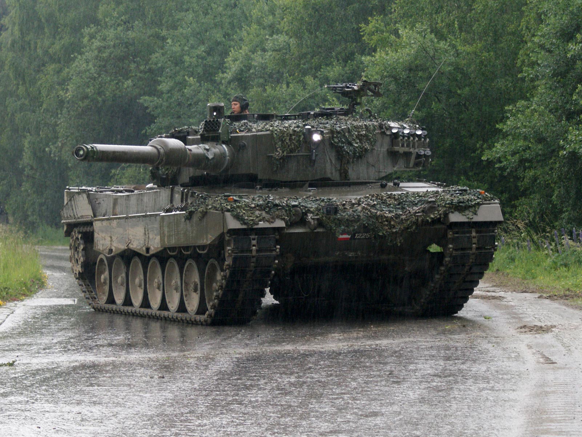 Leopard 2. Леопард 2а4. Танк леопард 2а4. Танки Leopard 2a4. Танк леопард 2.