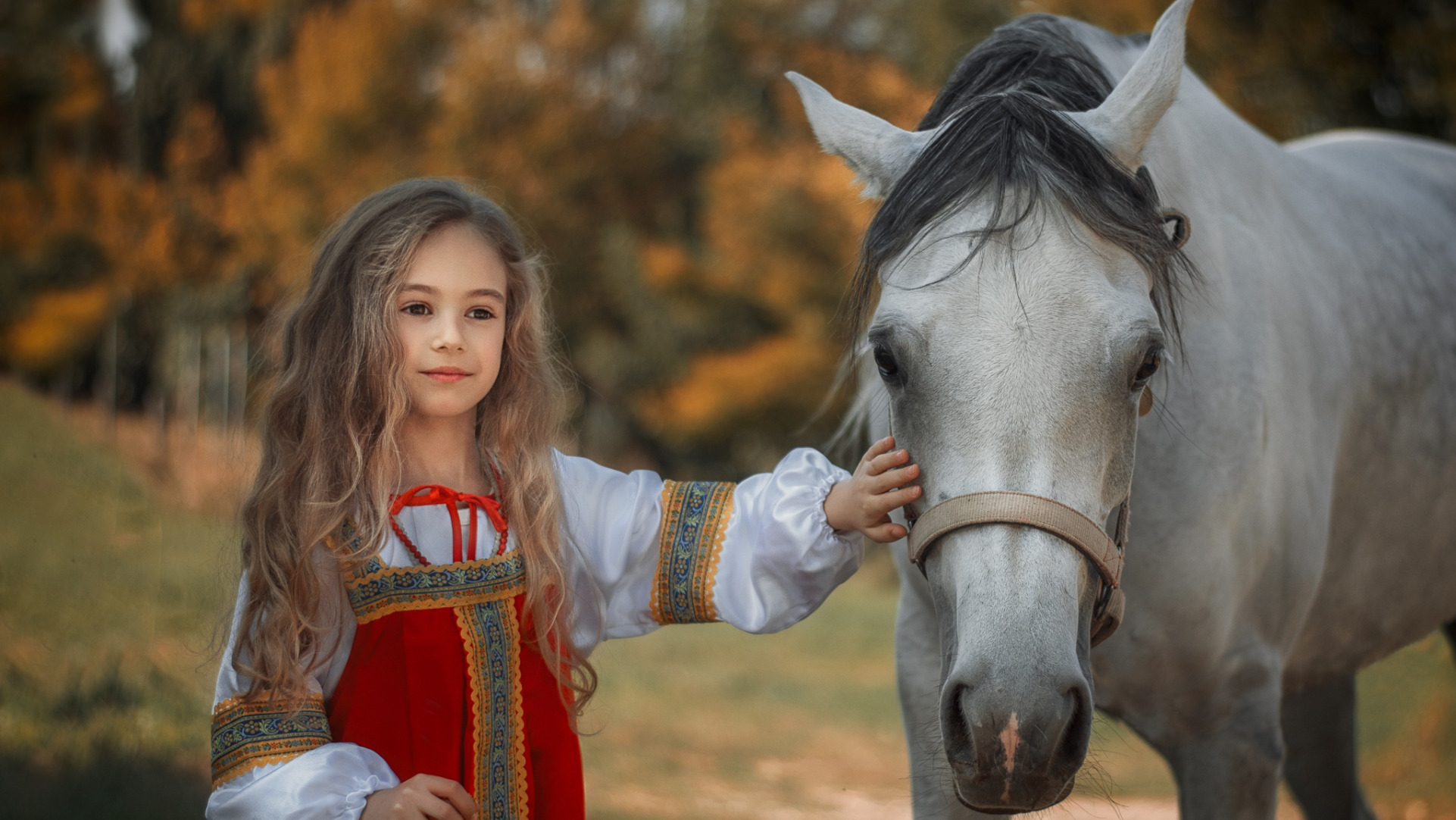 Порно Маленькую Девочку С Конем