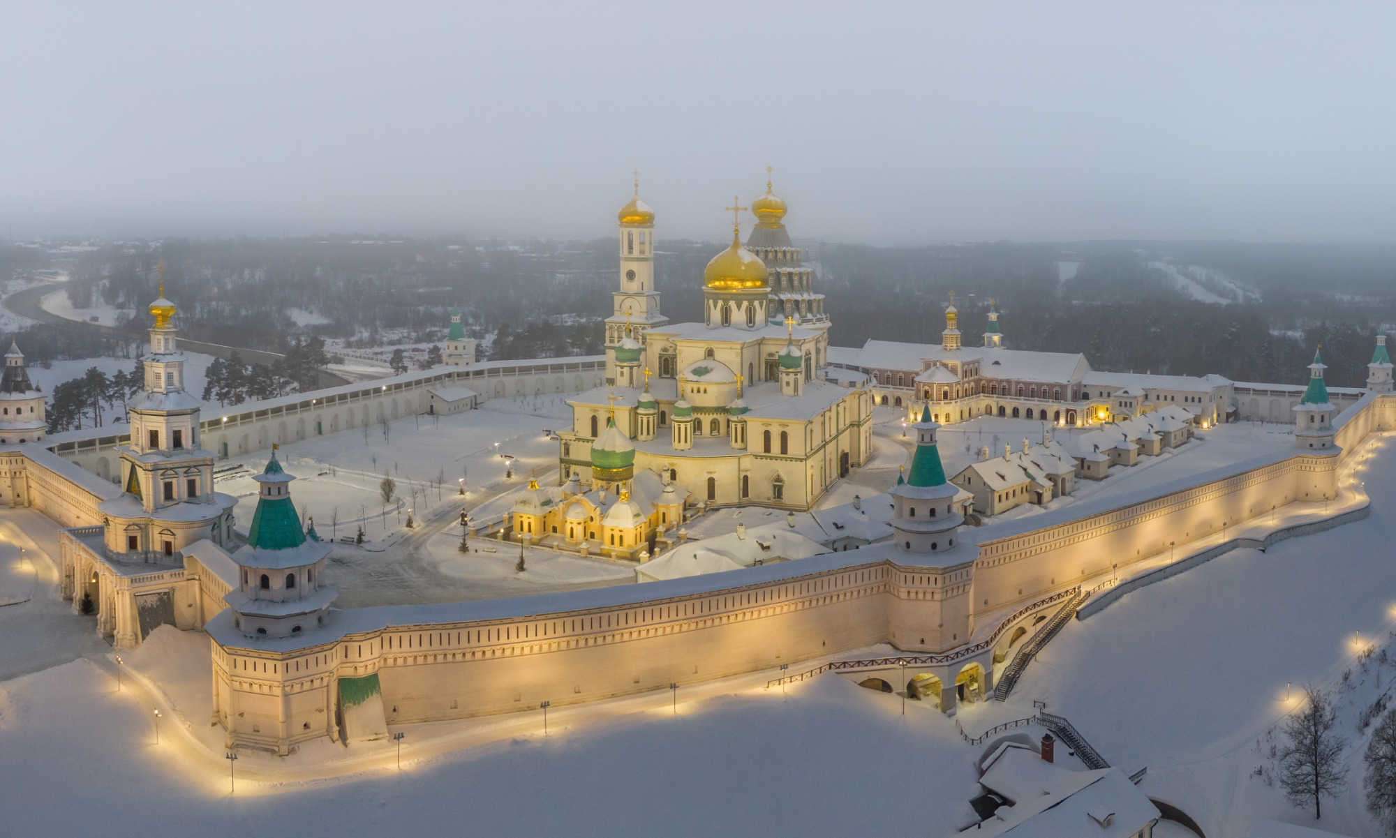 Истра московская 21. Новоиерусалимский монастырь в Истре. Новоиерусалимский монастырь зима. Новоиерусалимский монастырь Истра зима. Воскресенский Новоиерусалимский монастырь зимой.