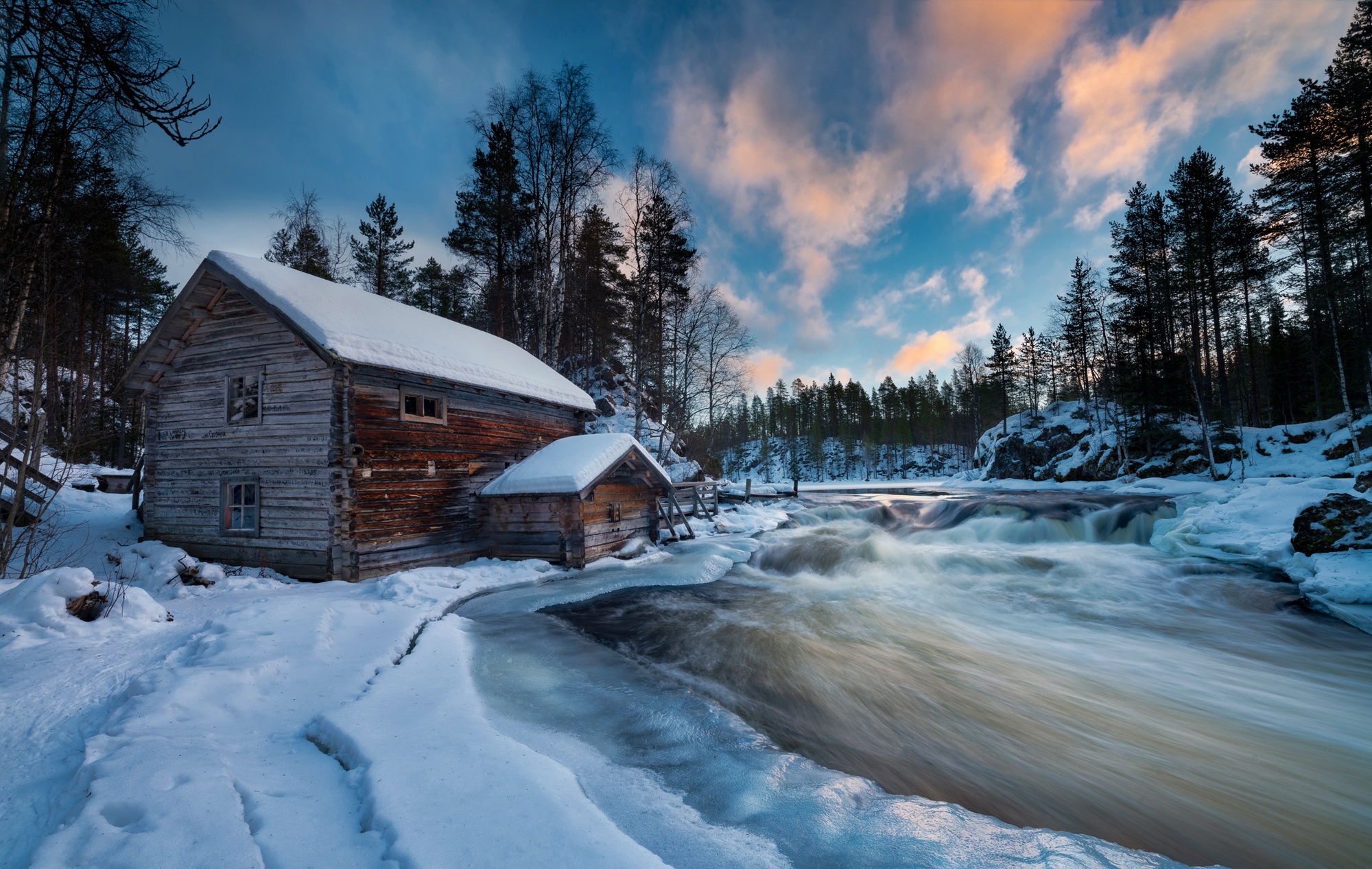 Фото финская фото. Снег Лапландия национальный парк Оуланка. Финляндия нац парк Оуланка зимой. Лапландия Финляндия природа. Река Суоми.