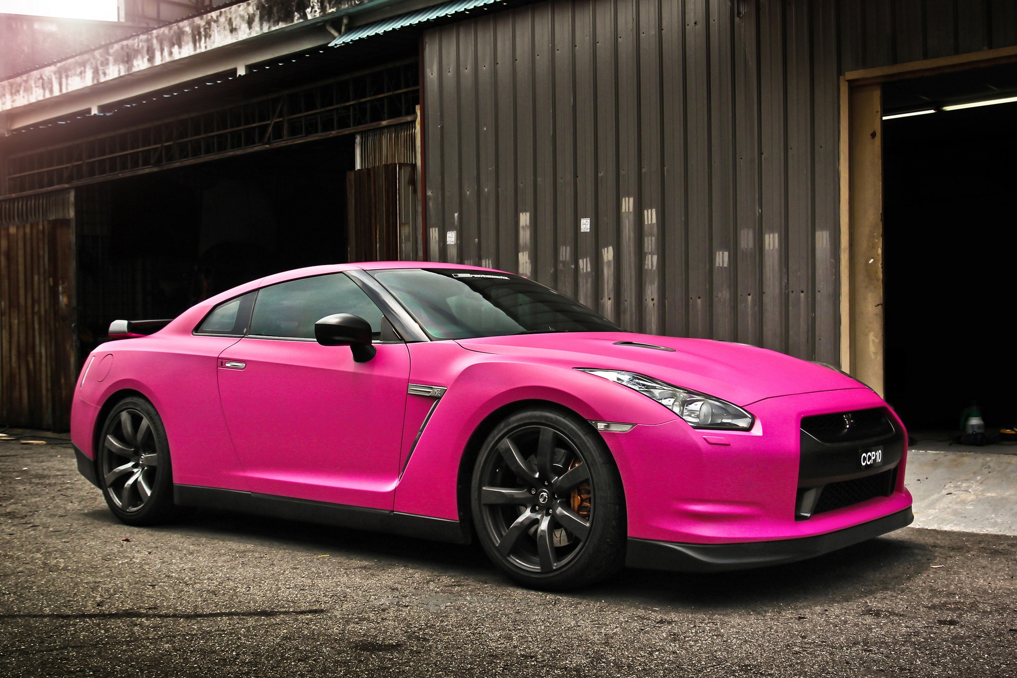 Обои авто, розовый, Pink, ниссан, Nissan GTR на телефон и рабочий стол,  раздел машины, разрешение 2000x1333 - скачать