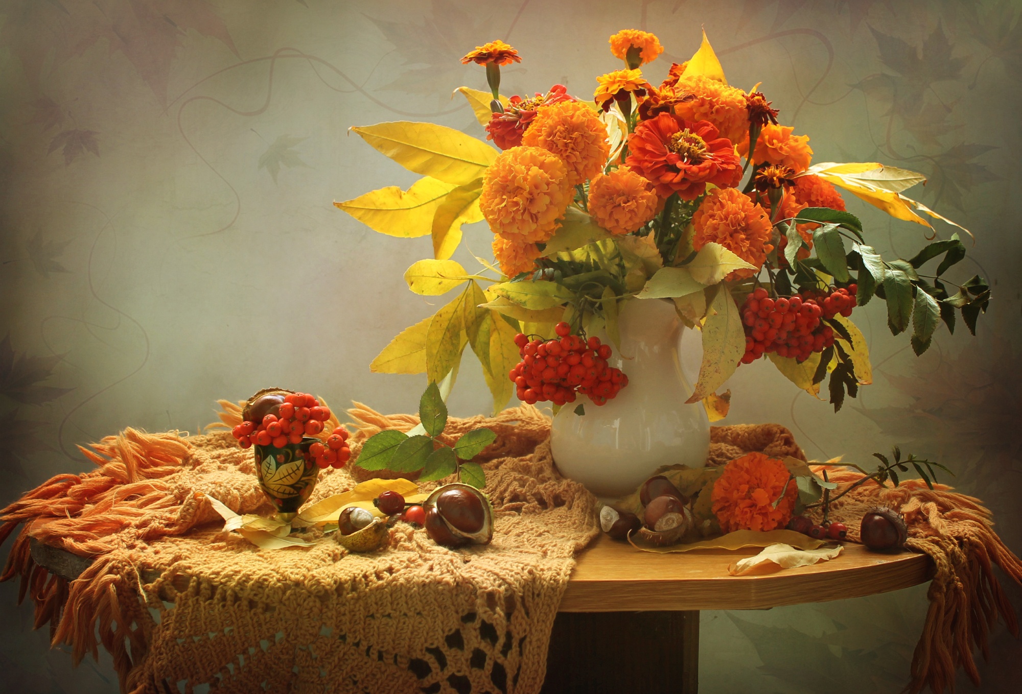 Было чудное осеннее утро. Осенние цветы. Осенний букет. Картинки на рабочий стол осенние цветы. Осеннее утро.