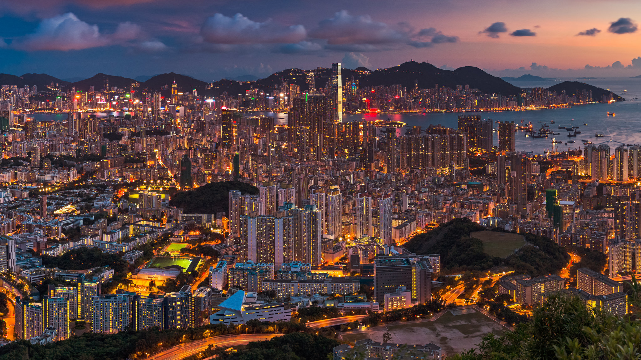 Гонконг страна или город. Гонг Конг город. Ночной Гонг Конг. Гонг Конг панорама. Корея Гонконг.