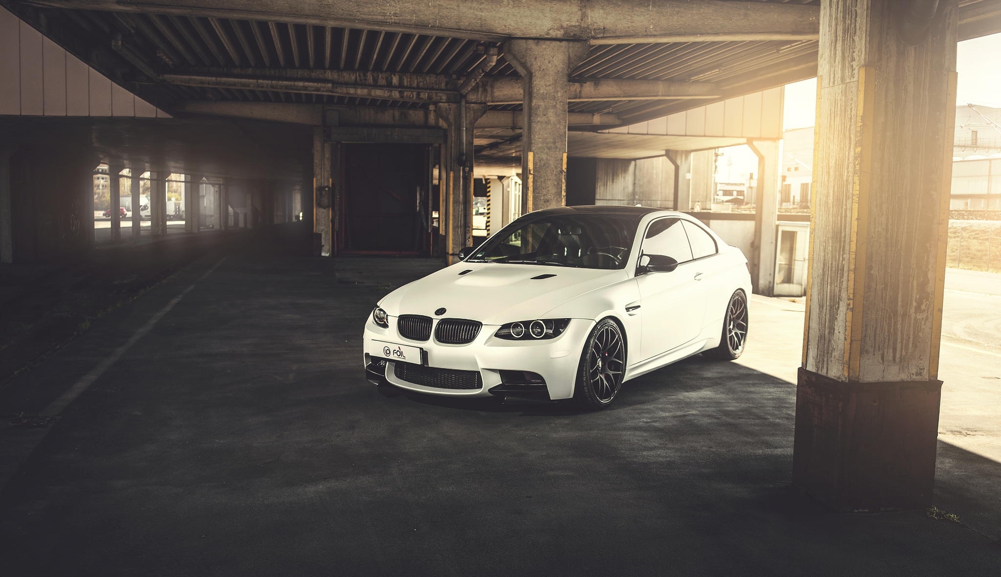 Обои м2. BMW m3 e92 White. BMW m3 e92 HD. BMW e92 4k. BMW m3 e92 4k.