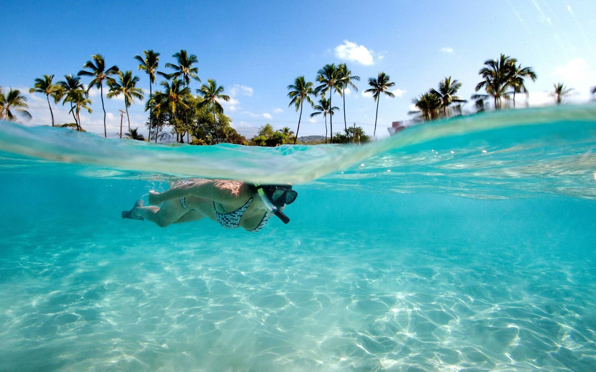 Воды карибских островов. Голубая Лагуна Саона Доминикана. Гавайи Мальдивы Карибы. Сейшелы снорклинг. Constance Lemuria Сейшелы.