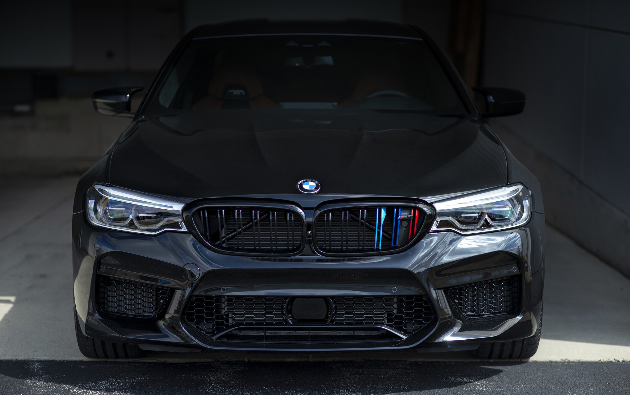 Обои BMW, Black, F90 на телефон и рабочий стол, раздел bmw, разрешение  2048x1285 - скачать