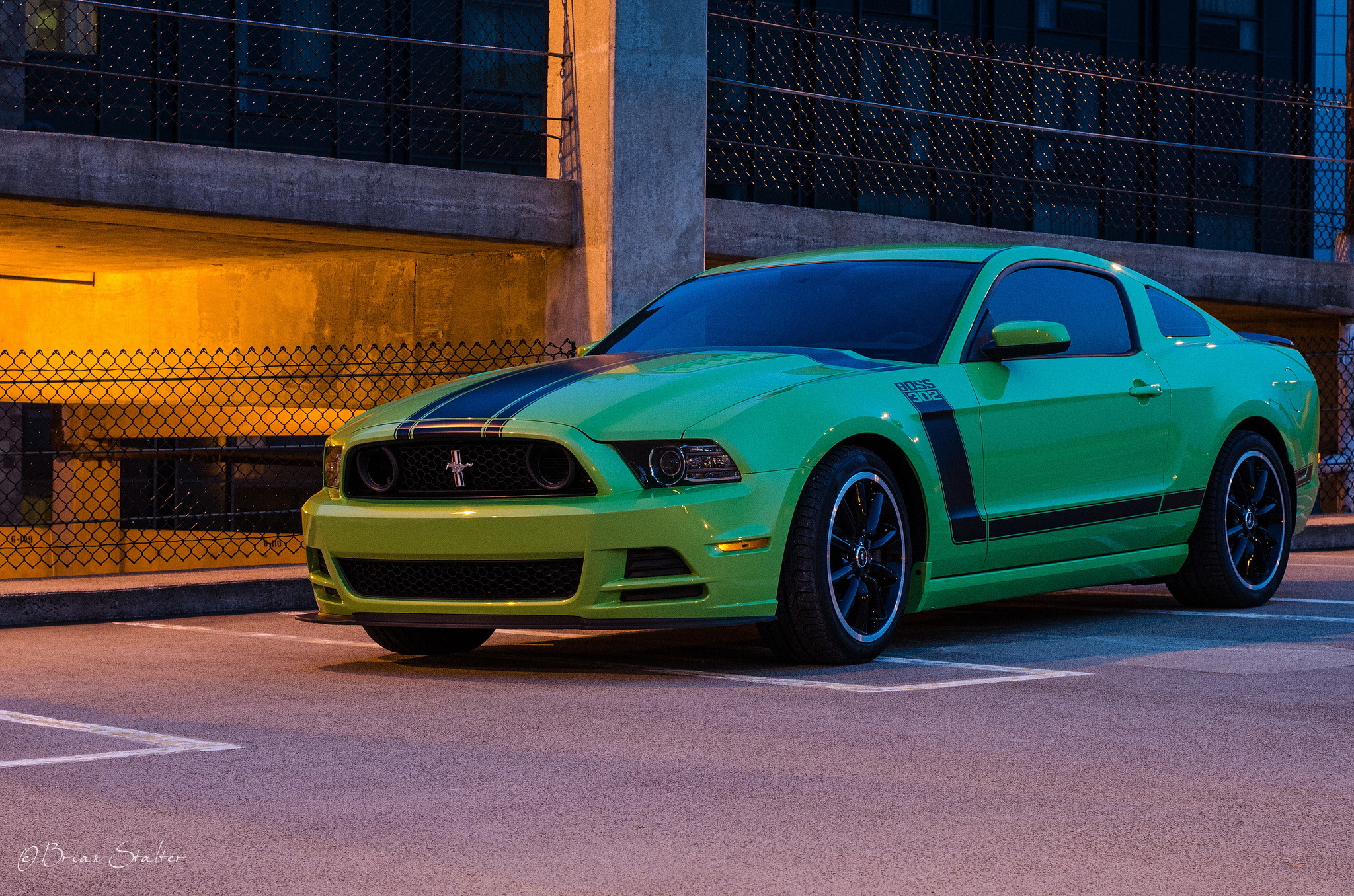 Ford Mustang Boss 302 2013 Black Red