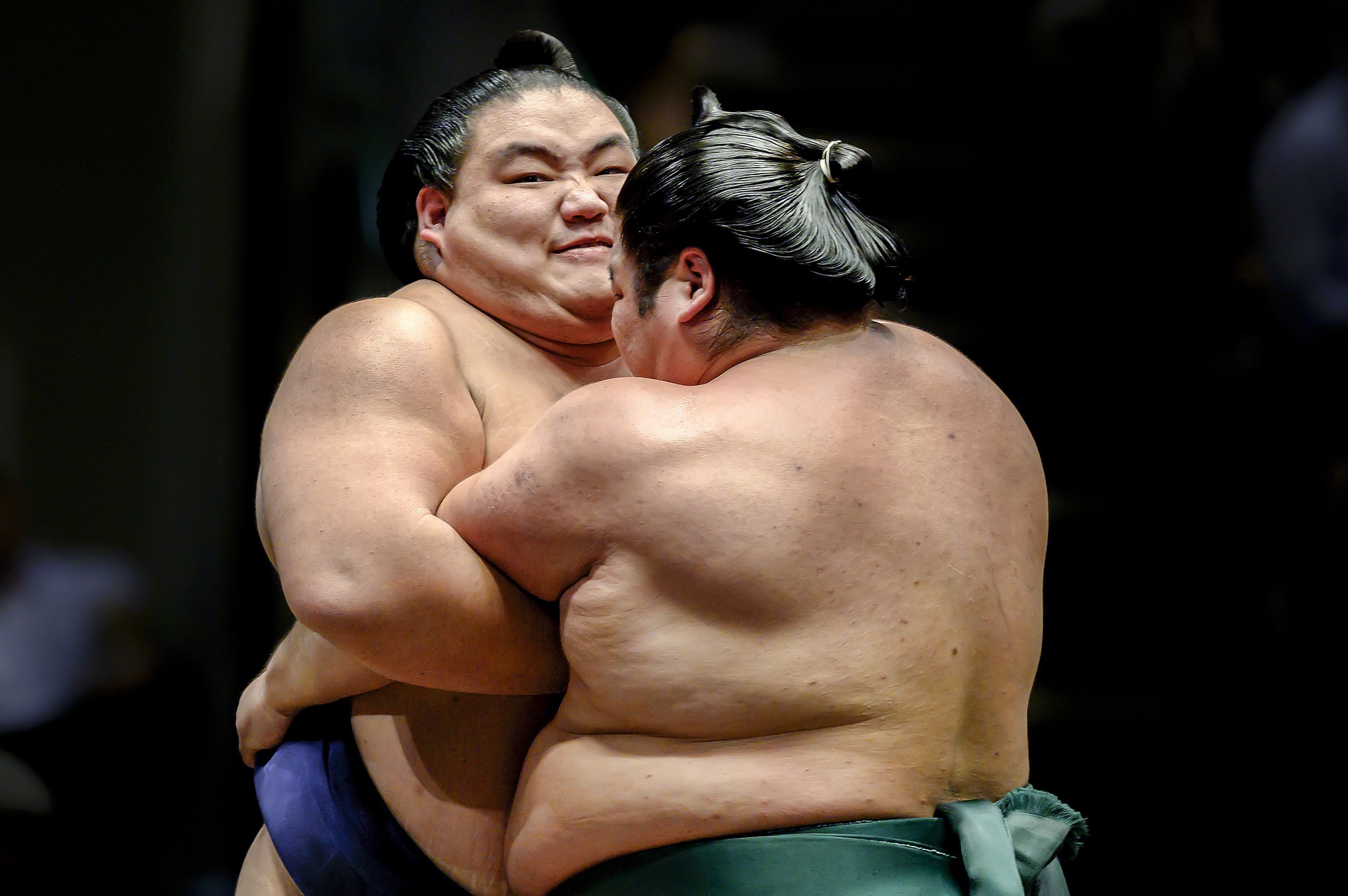 Схватка якодзун. Самый толстый борец сумо.