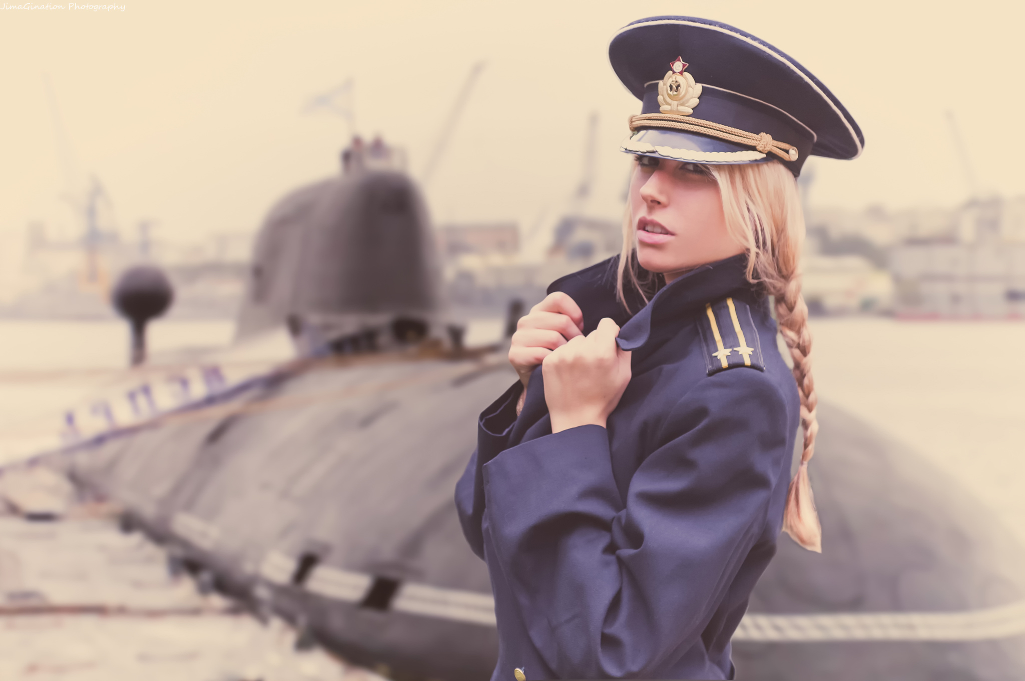 Скачать Обои Девушка, Подводная Лодка, Офицер, Китель, День ВМФ.