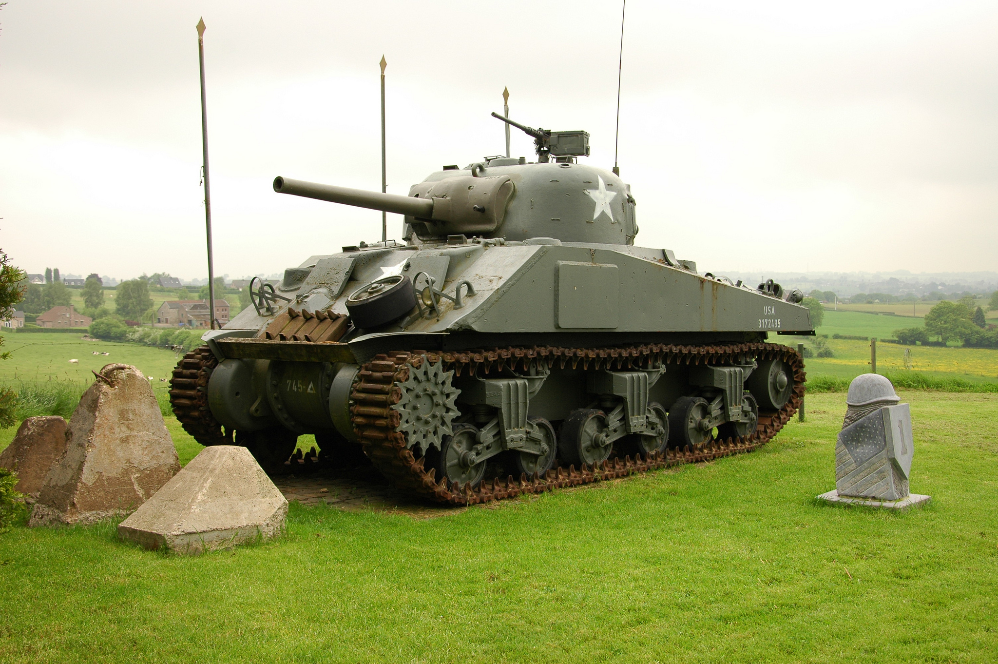 Wo tank. Танк m4 Sherman. Танк 2 мировой войны Шерман. Американский танк "Шерман". Американский танк второй мировой войны Шерман.