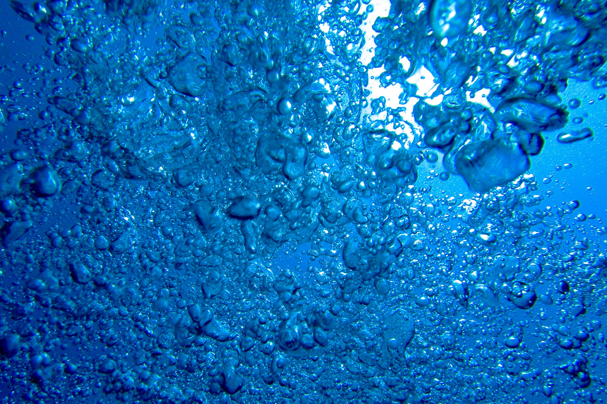 Пузырики под. Пузырьки под водой. Вода фон. Текстура воды. Пузырьки в море.