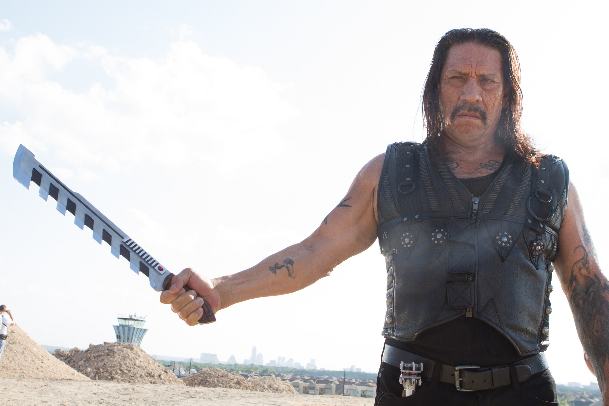 Обои Дэнни Трехо, Danny Trejo, Machete Kills, Мачете убивает, трэш-боевик  на телефон и рабочий стол, раздел фильмы, разрешение 2048x1365 - скачать