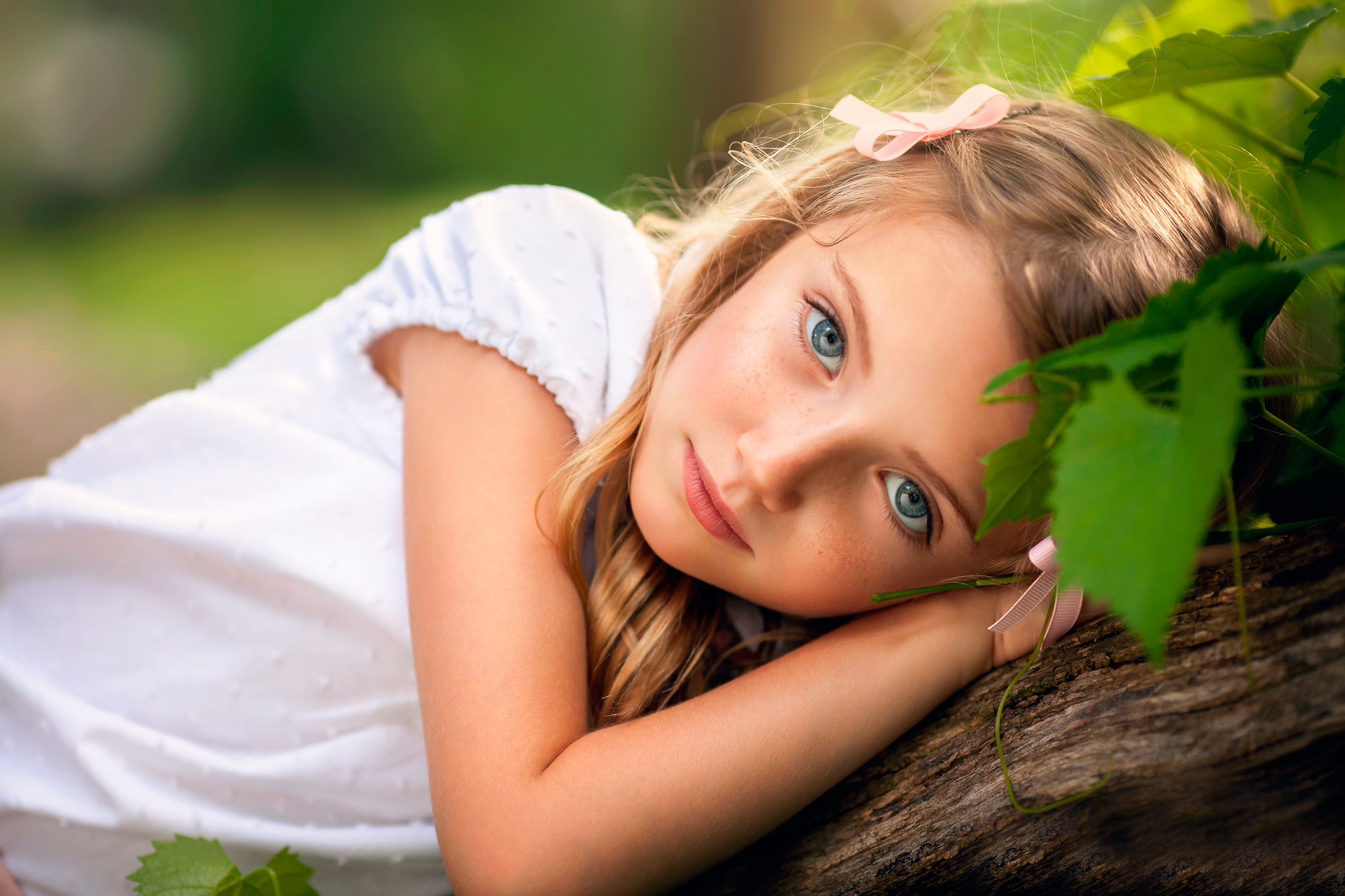 Young girl model. Голубоглазая девочка. Маленькая девочка с зелеными глазами. Белокурая девочка с голубыми глазами. Милые девочки.