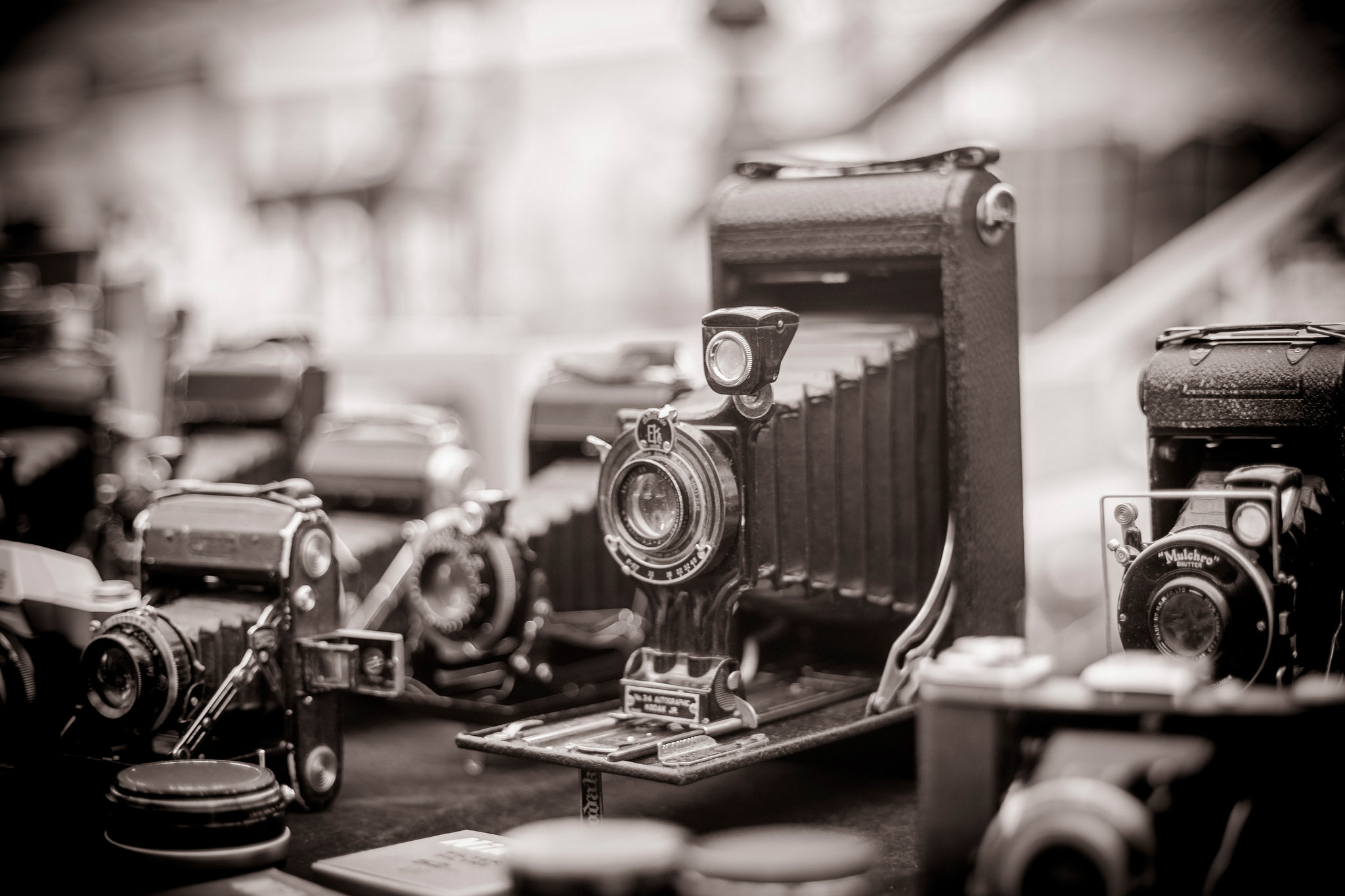 Vintage video. Старый фотоаппарат. Ретро фотоаппарат. Старинная фотокамера. Винтажная фотокамера.