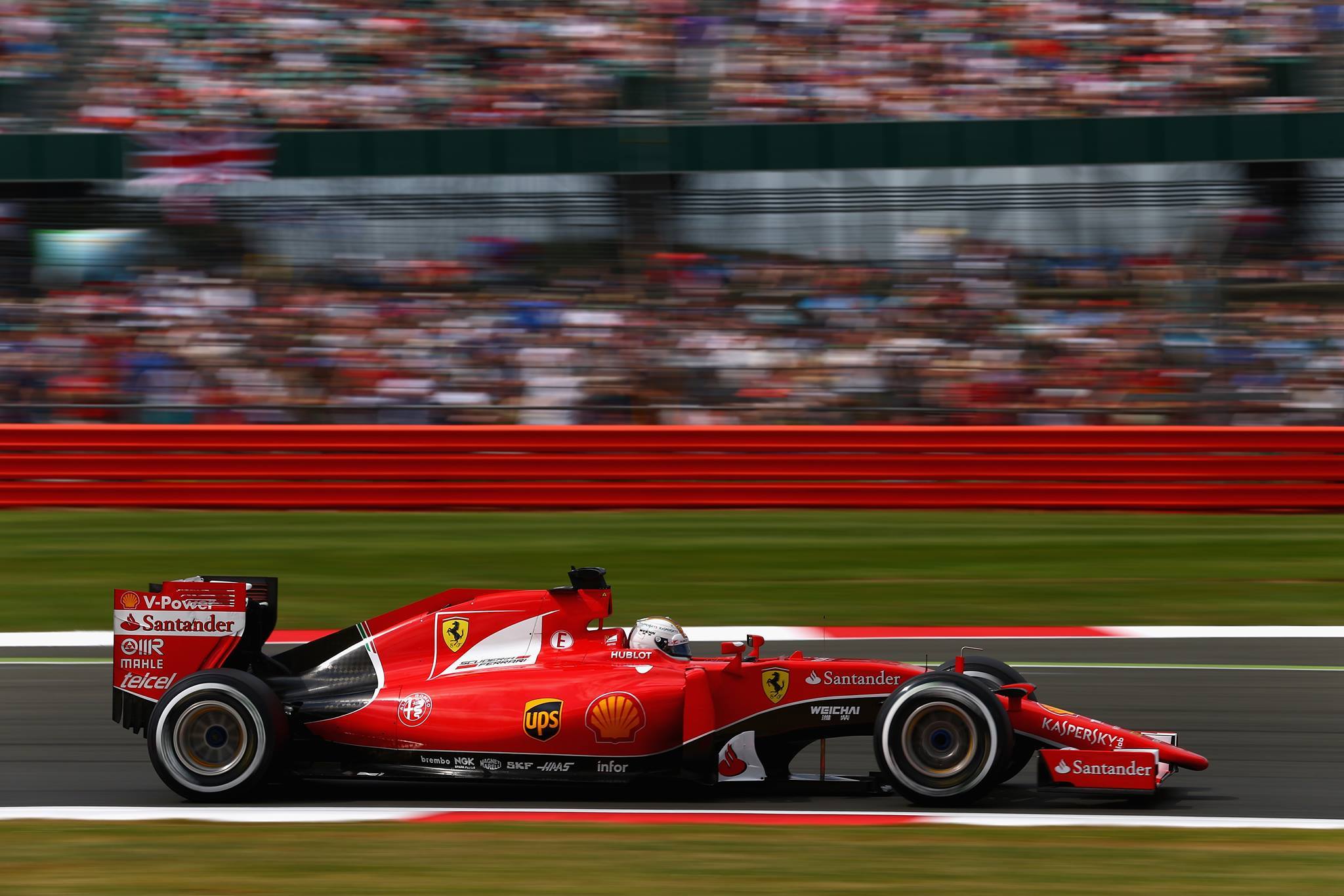 Футбол формула 1. Ferrari Formula 1. Ferrari f1-75. Феррари формула 1 2001. Ferrari f1 2007.