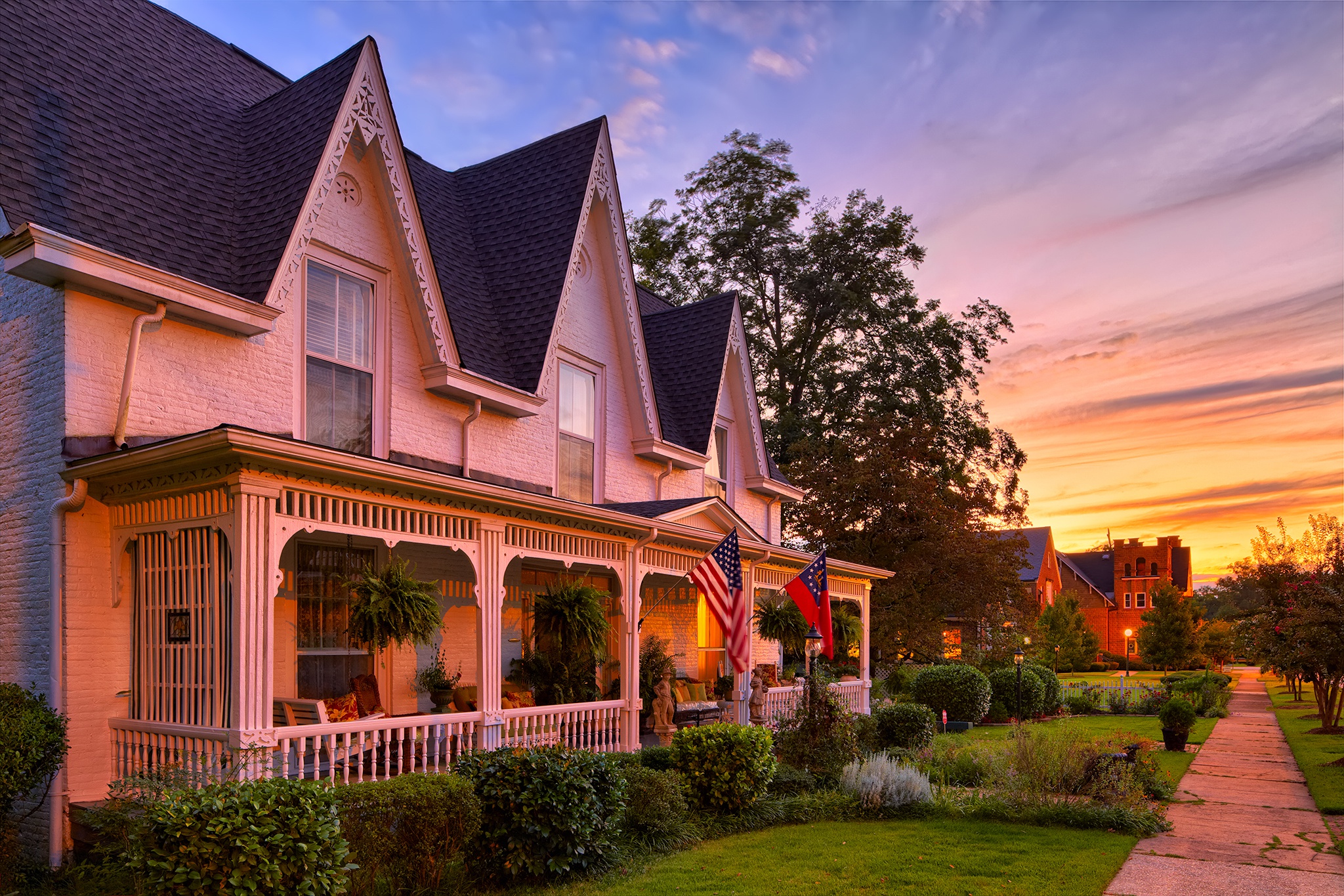 Street house. Пригород США. Американские Загородные улицы. Уютный домик. Американские дома улицы.