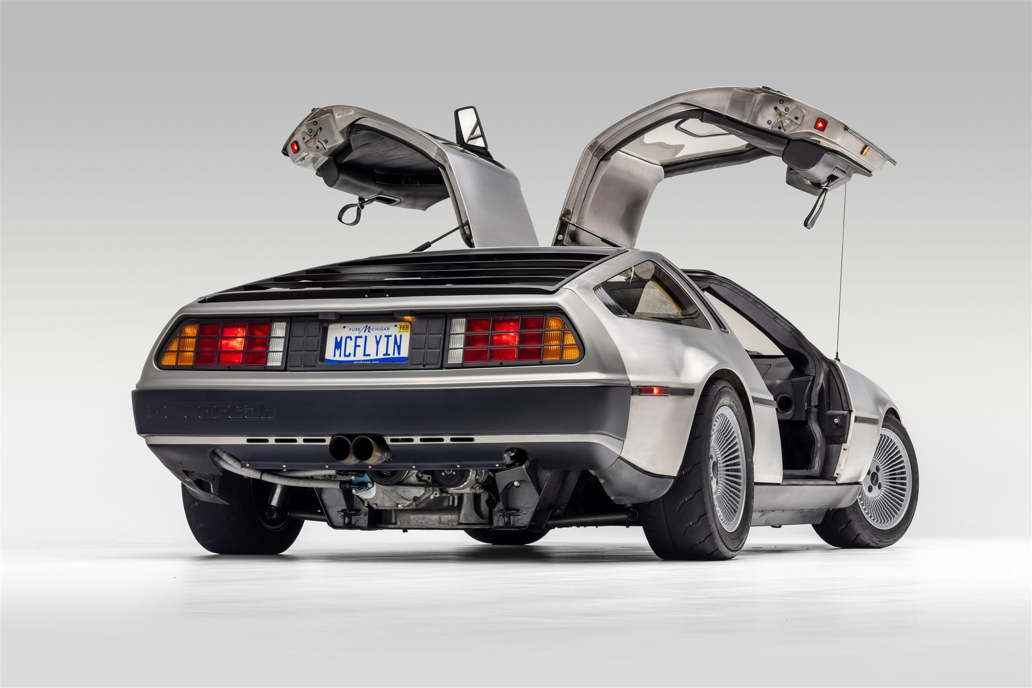 DELOREAN DMC 12 РЅРѕРІС‹Р№