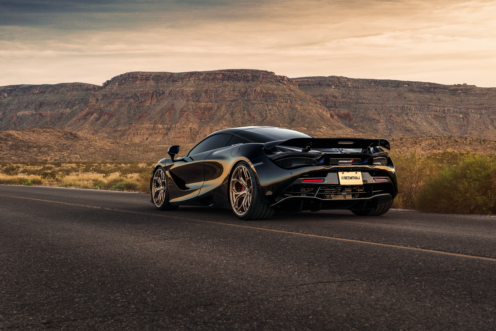 MCLAREN p1 Full HD