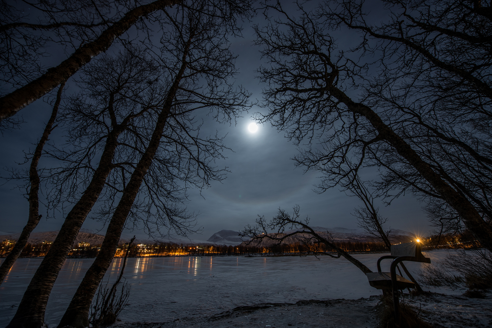 Апрельская ночь картинки красивые. Ночной пейзаж. Зимний ночной пейзаж. Лунная ночь.