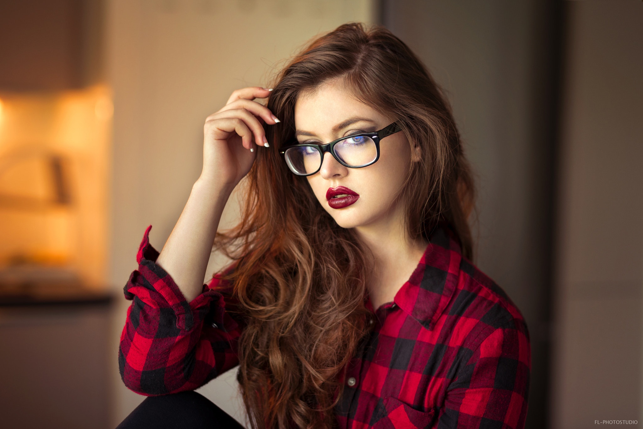 Girl glasses. Дмитриева Ирина Нижний Новгород. Девушка в очках. Красивые девушки в очках. Милые девушки в очках.