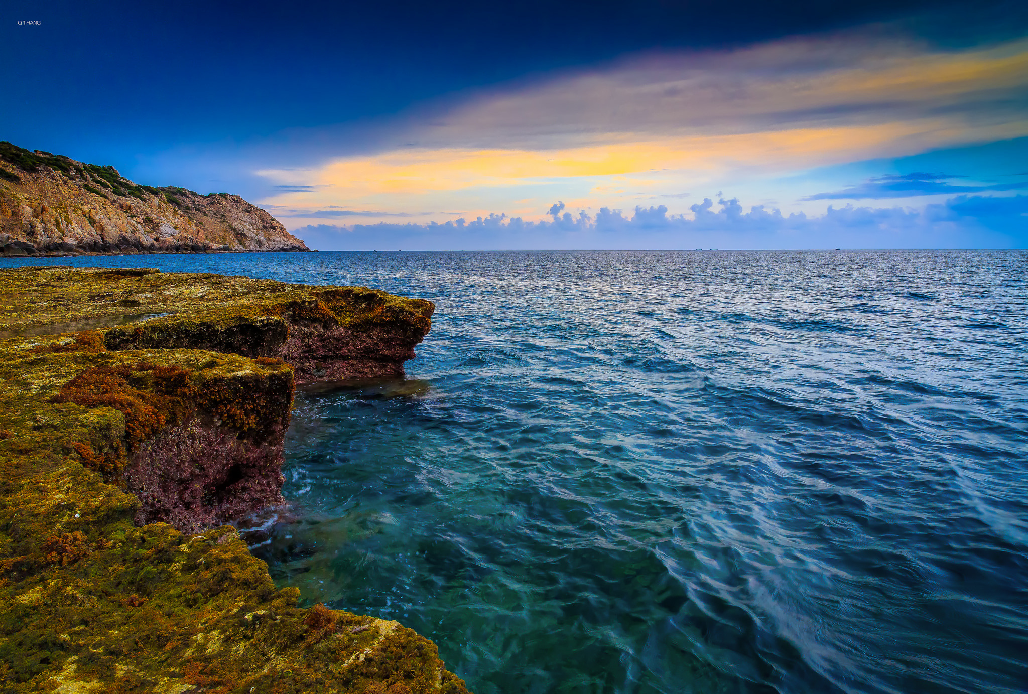 Морской вид. Мыс Фиолент Крым закат. Море. Море фото. Берег моря.