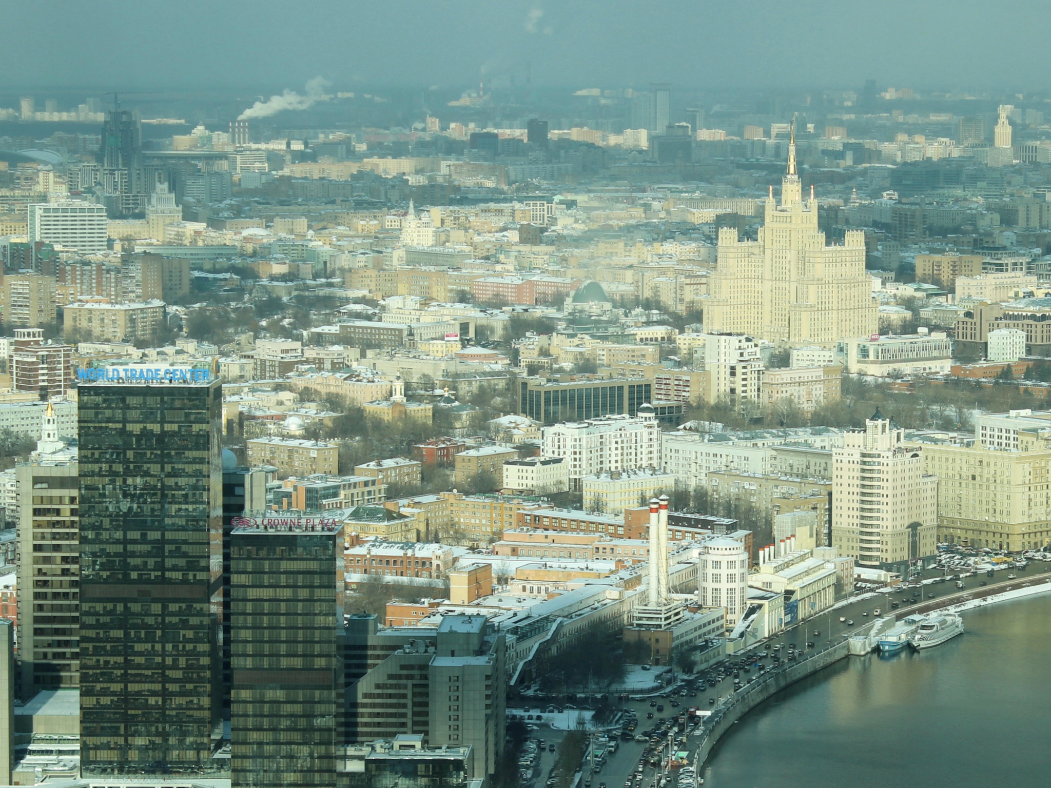 Население столицы москвы. Кутузовский проспект. Москва Сити. Москва Смоленская площадь с птичьего полёта. Москва ЦАО панорама.